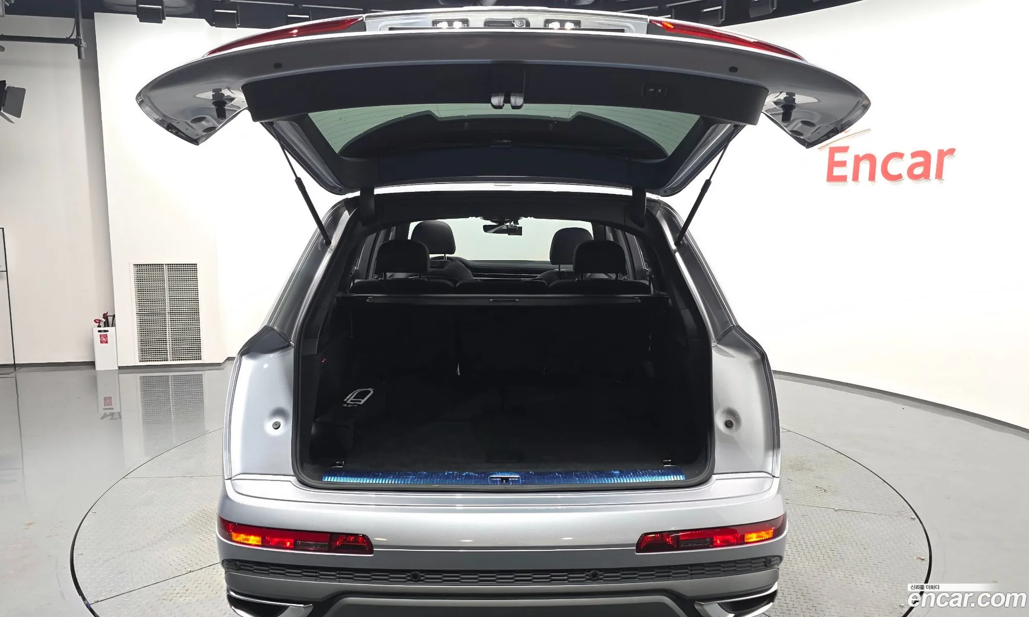Audi Q7 2021 WAUZZZ4M6MD001633 — 18