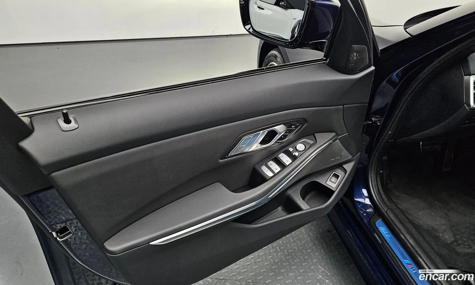 BMW 3 Series 2025 — 10