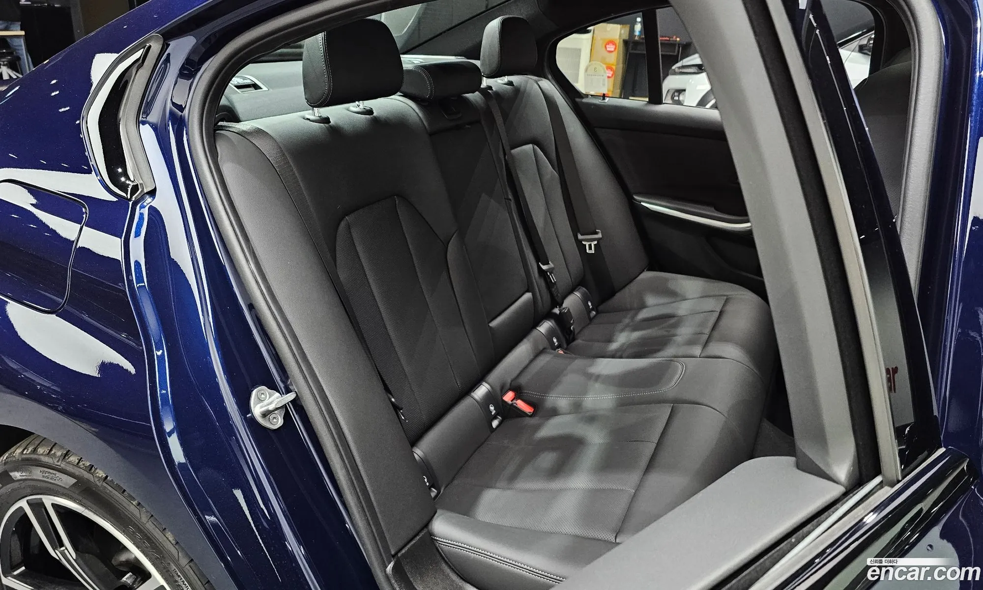 BMW 3 Series 2025 — 15
