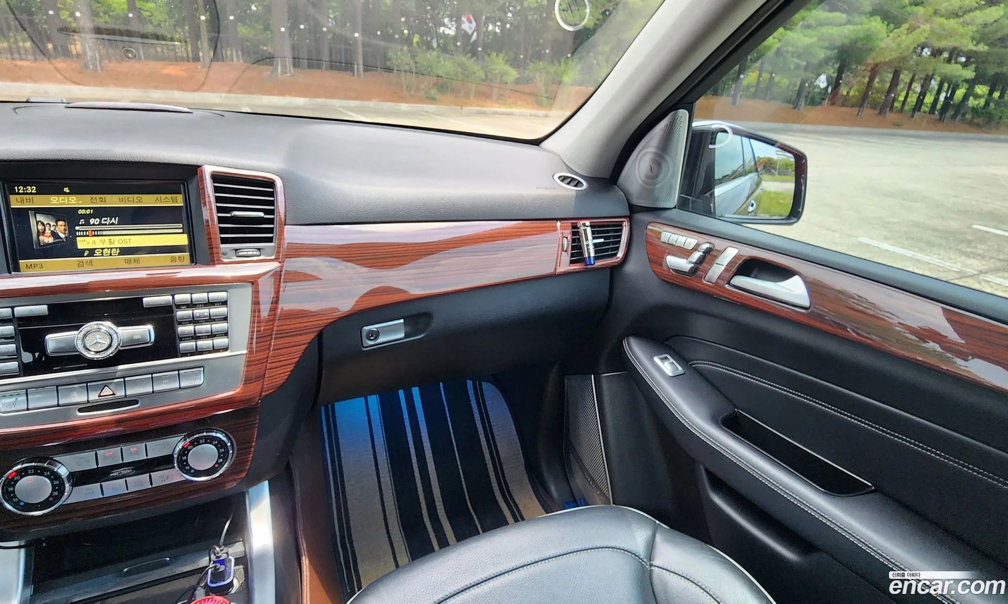 Mercedes-Benz M-Class W166 2012 — 15