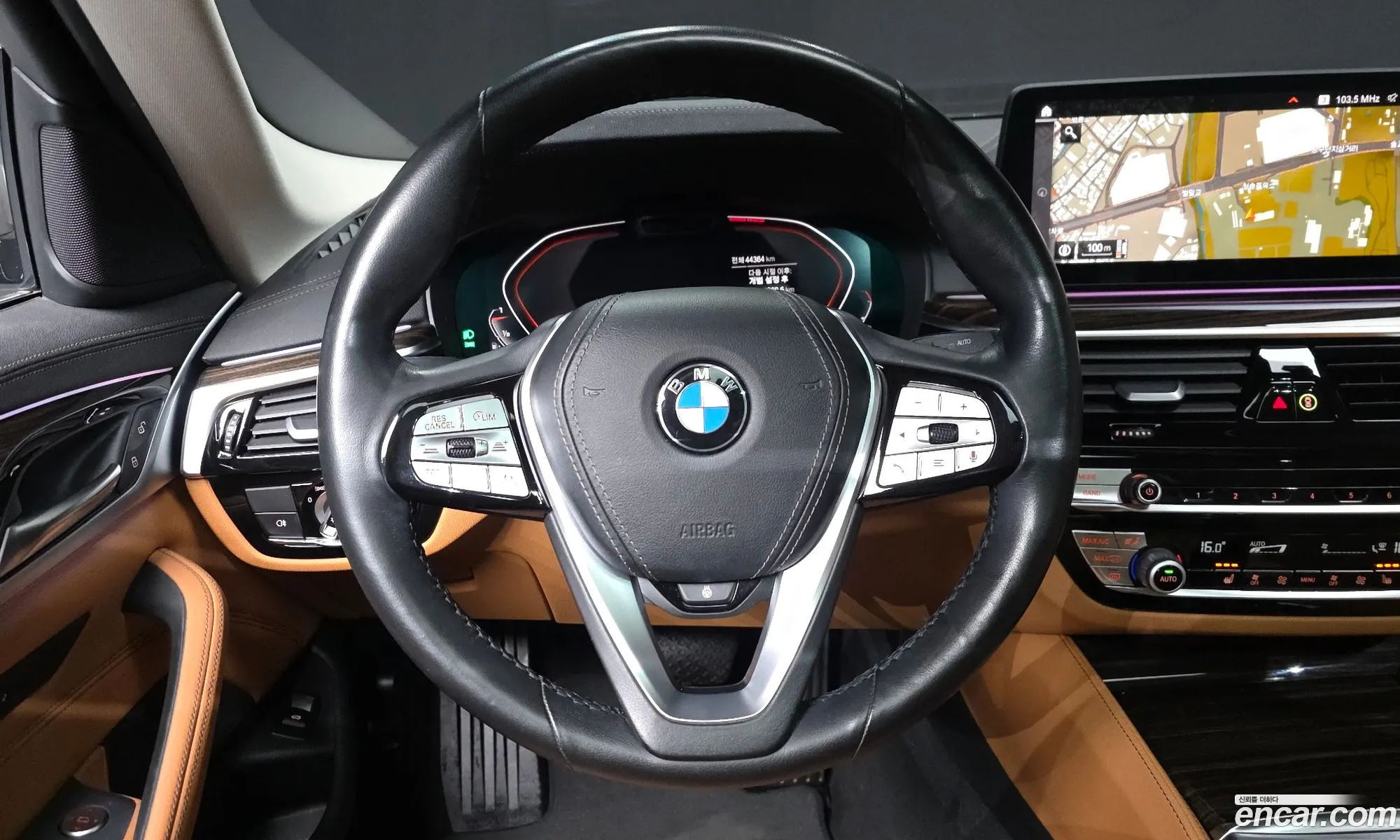 BMW 5 Series 2020 — 21