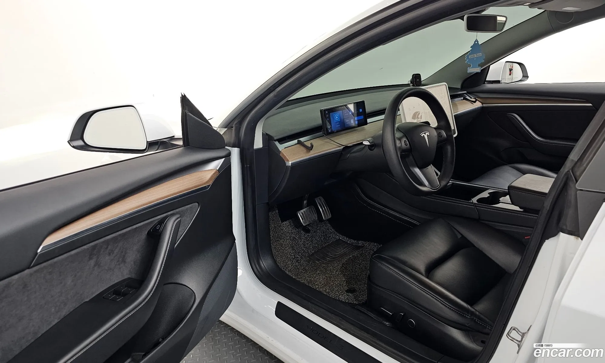 Tesla Model 3 2021 5YJ3E1EB0MF080423 — 4