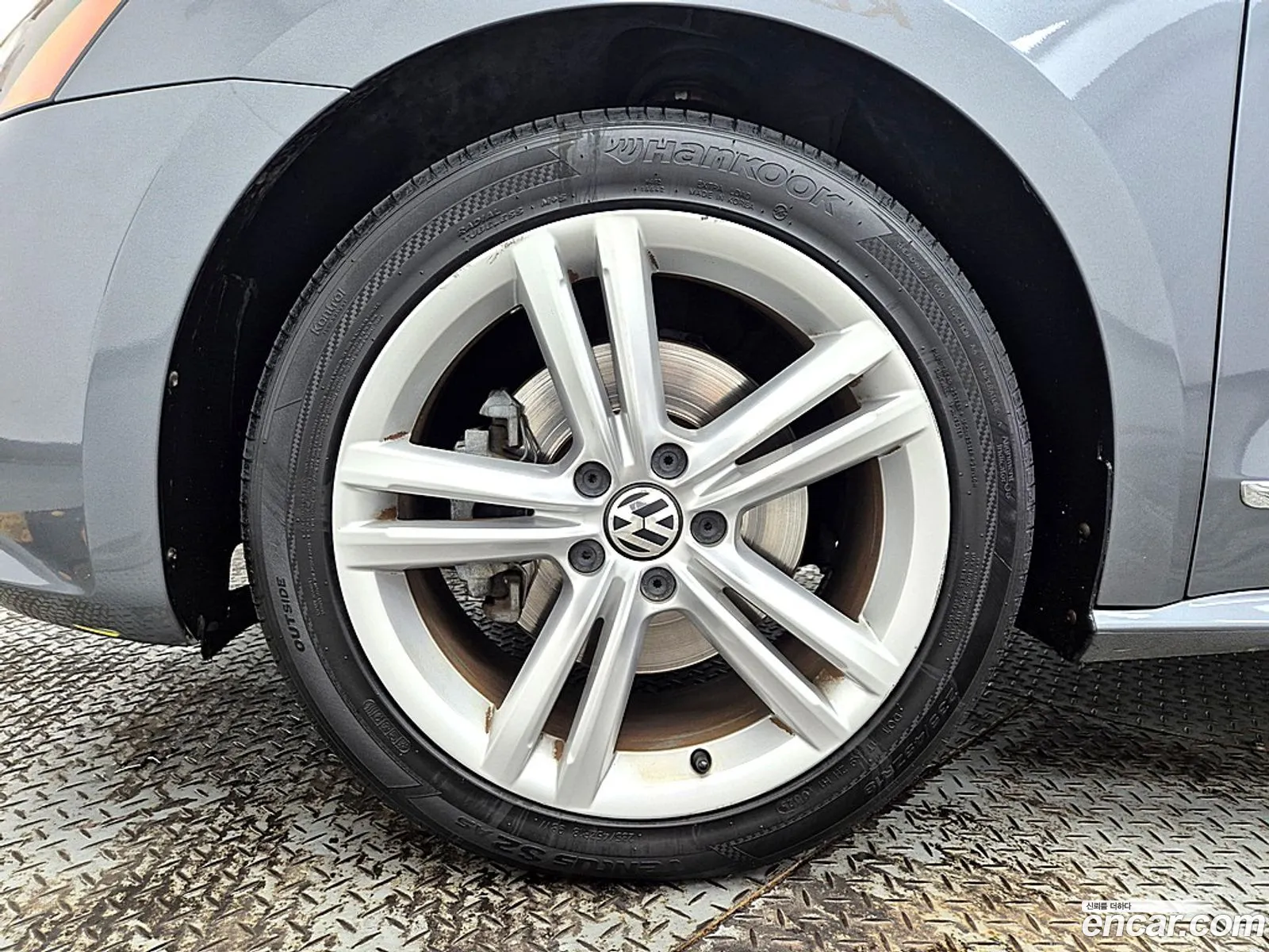Volkswagen Passat 2015 — 17