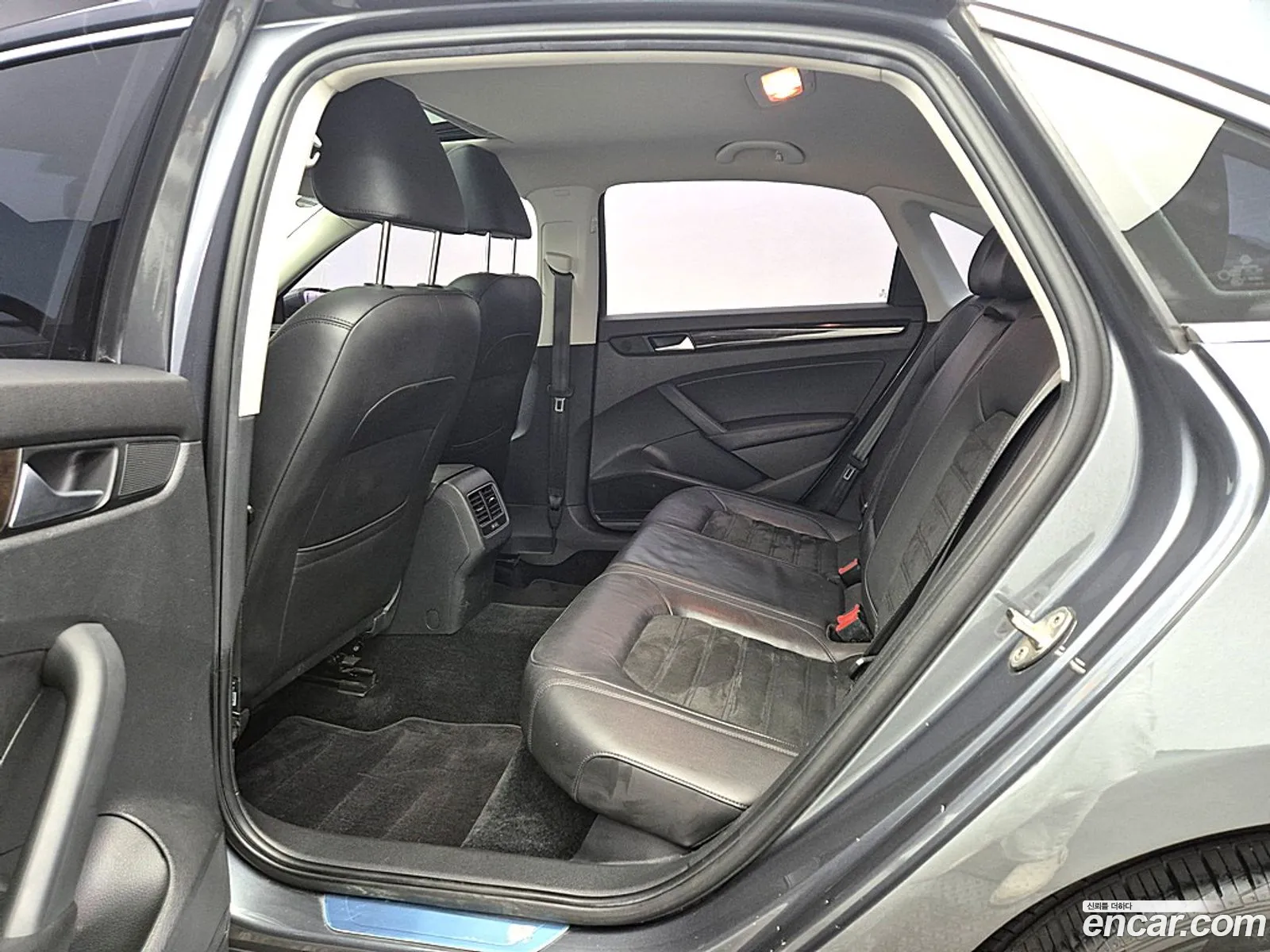 Volkswagen Passat 2015 — 2
