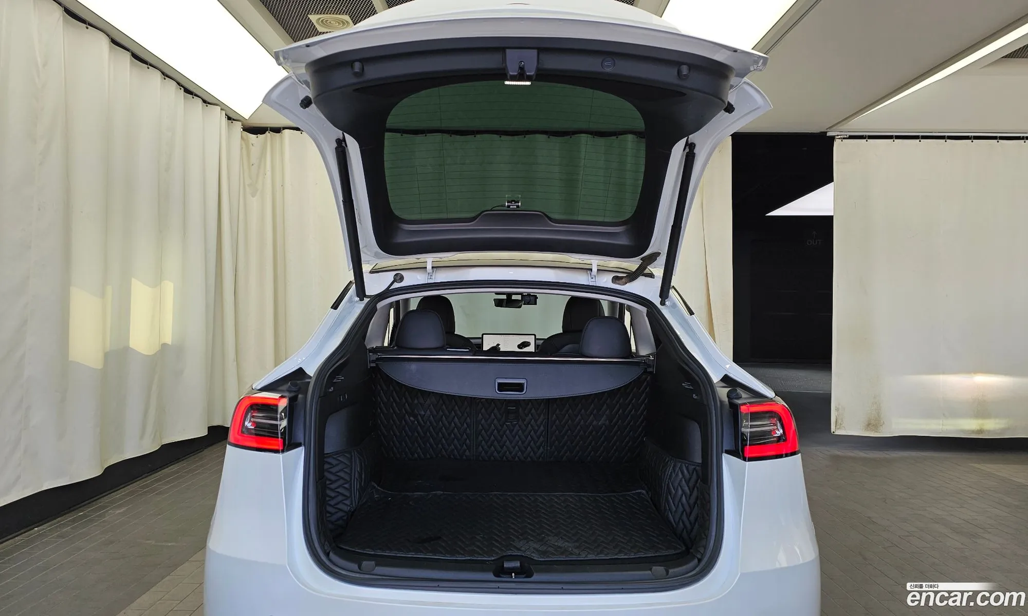 Tesla Model Y 2021 5YJYGDEE4MF177121 — 20
