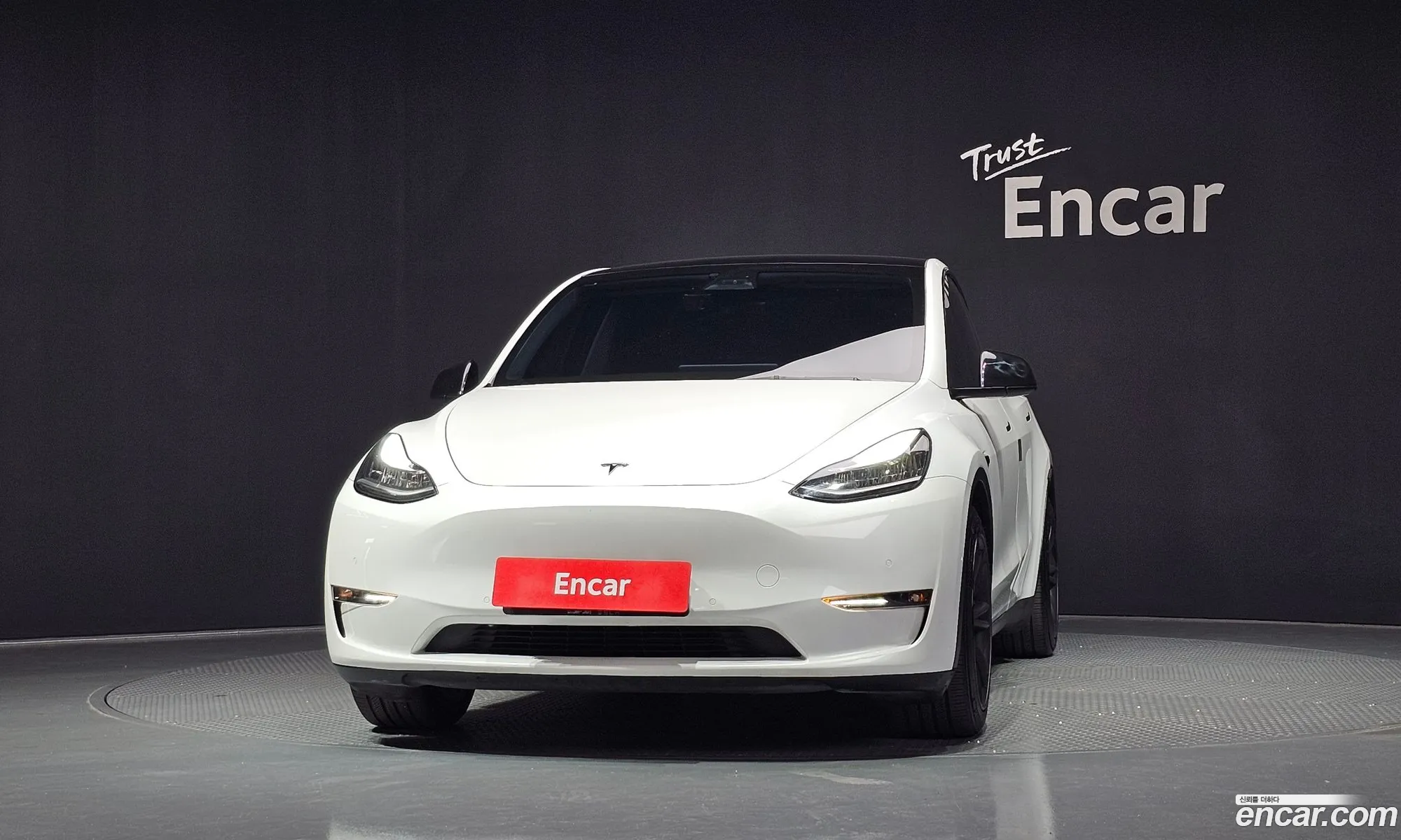 Tesla Model Y 2021 5YJYGDEE4MF177121 — 17