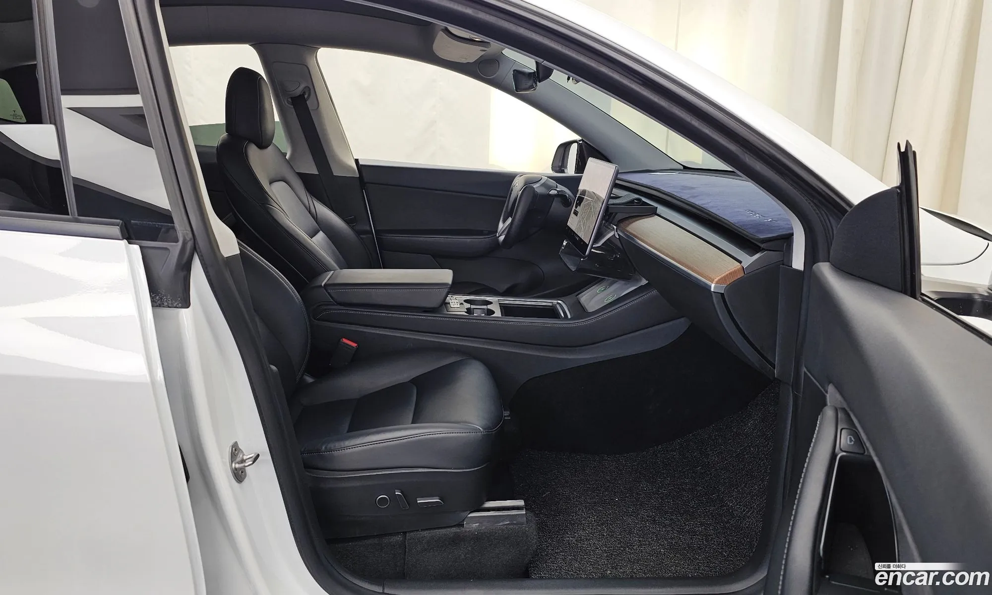 Tesla Model Y 2021 5YJYGDEE4MF177121 — 10