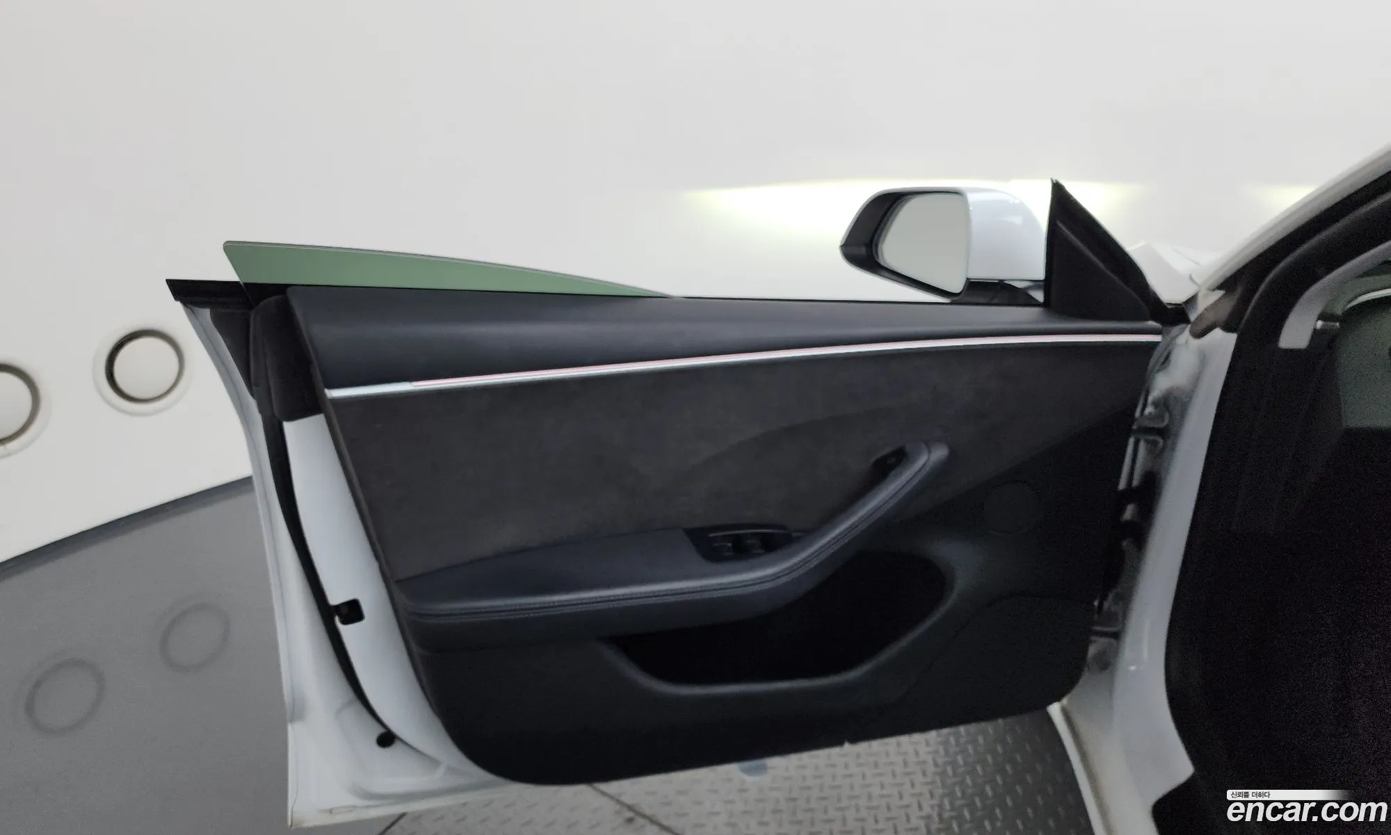 Tesla Model 3 2024 11111111111111111 — 18