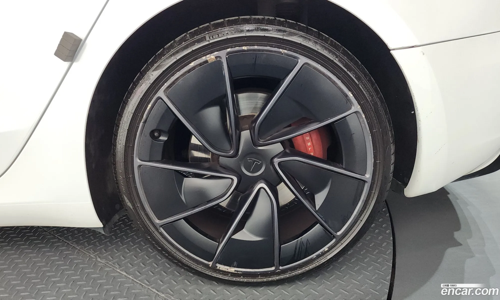 Tesla Model 3 2024 11111111111111111 — 25