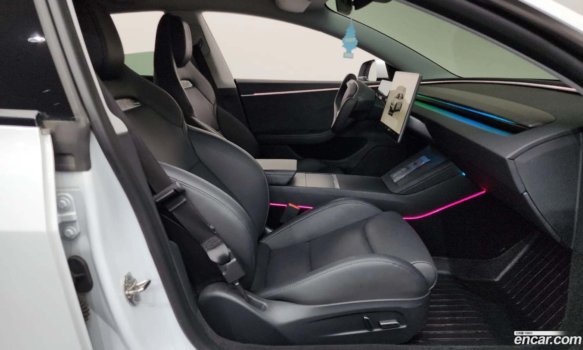Tesla Model 3 2024 11111111111111111 — 33