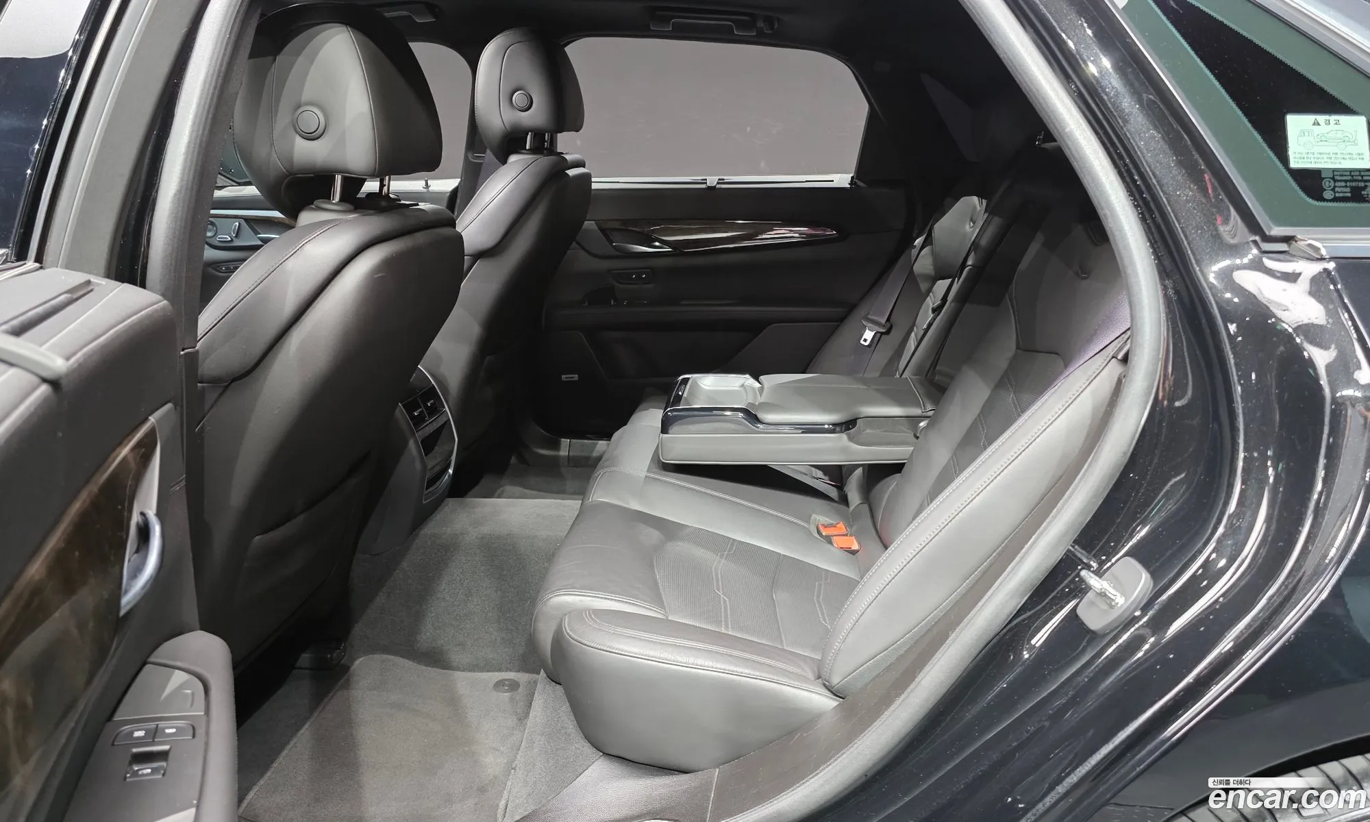 Cadillac CT6 2016 — 18
