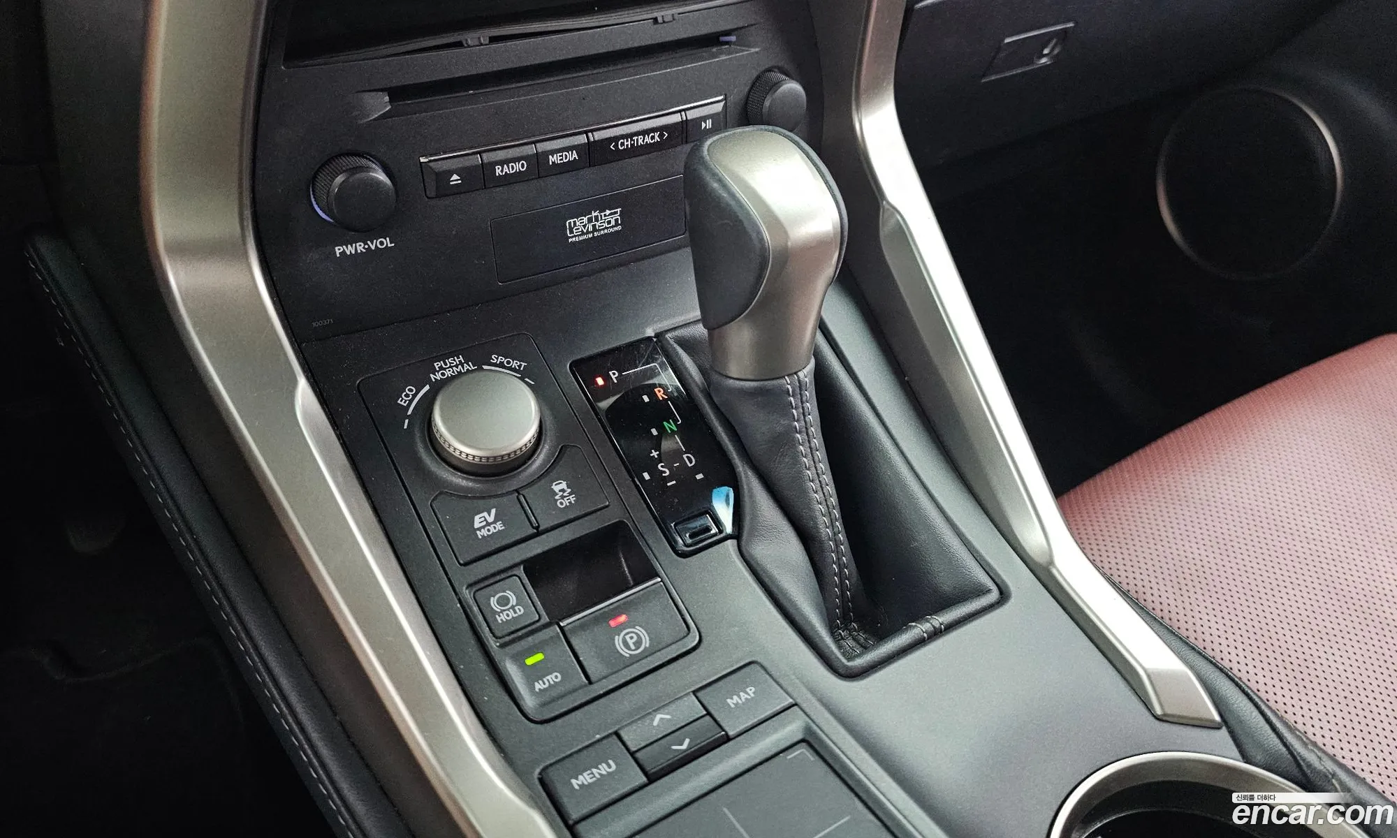 Lexus NX300h 2015 JTJBJRBZ2F2029371 — 9