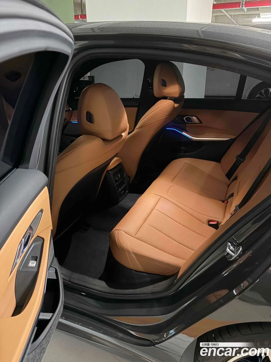 BMW 3 Series 2025 — 8