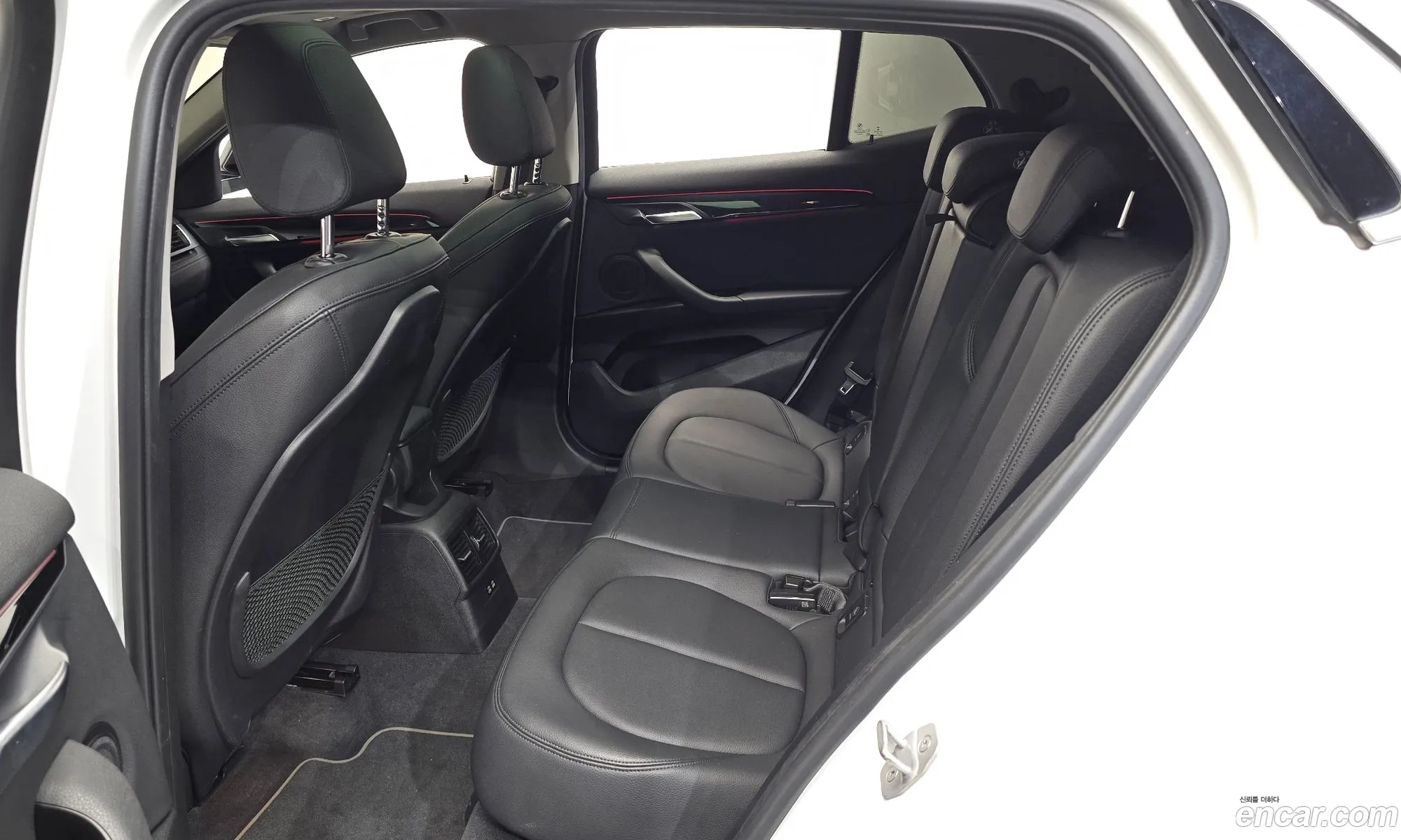 BMW X2 2019 WBA11DF08L5P20148 — 30