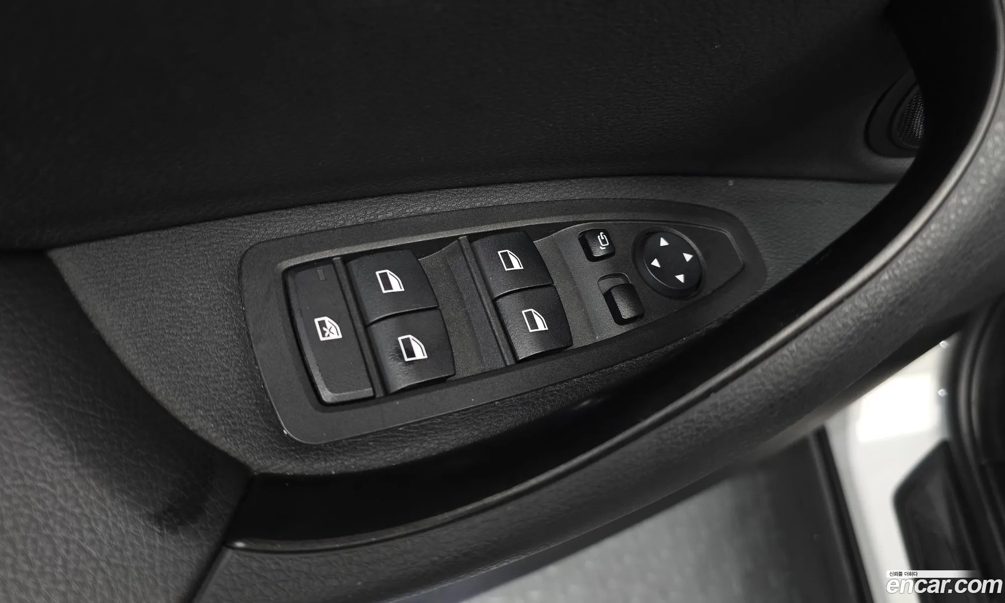 BMW X2 2019 WBA11DF08L5P20148 — 14