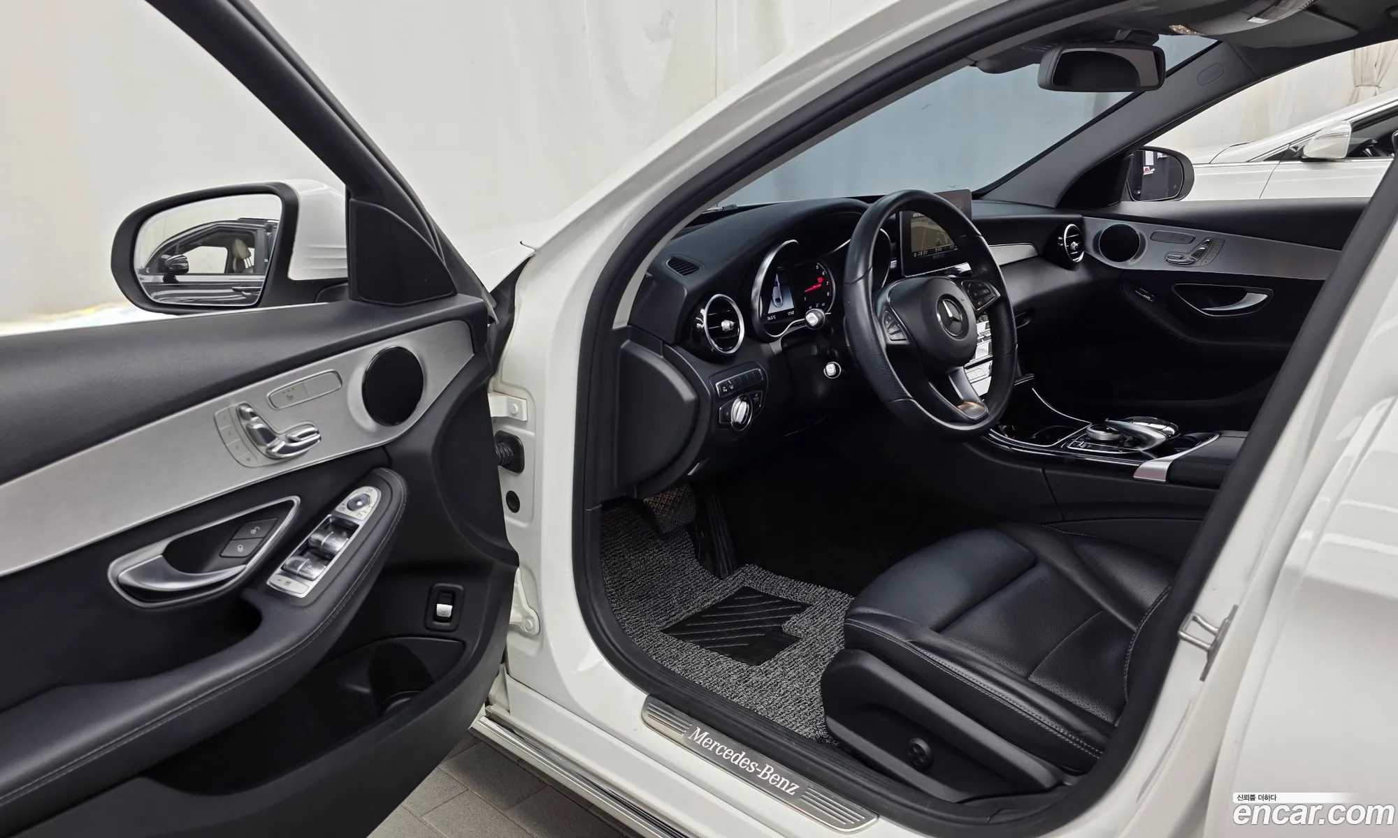 Mercedes-Benz C-Class W205 2017 — 11