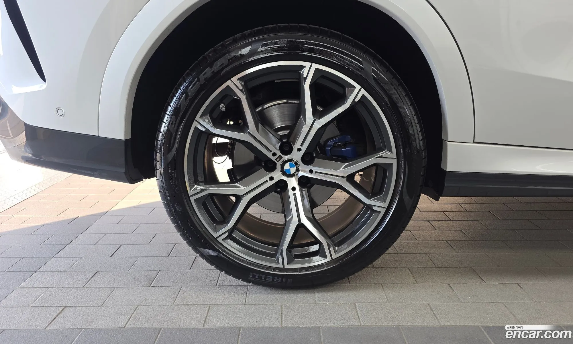 BMW X6 2022 WBACY6102N9J87099 — 32