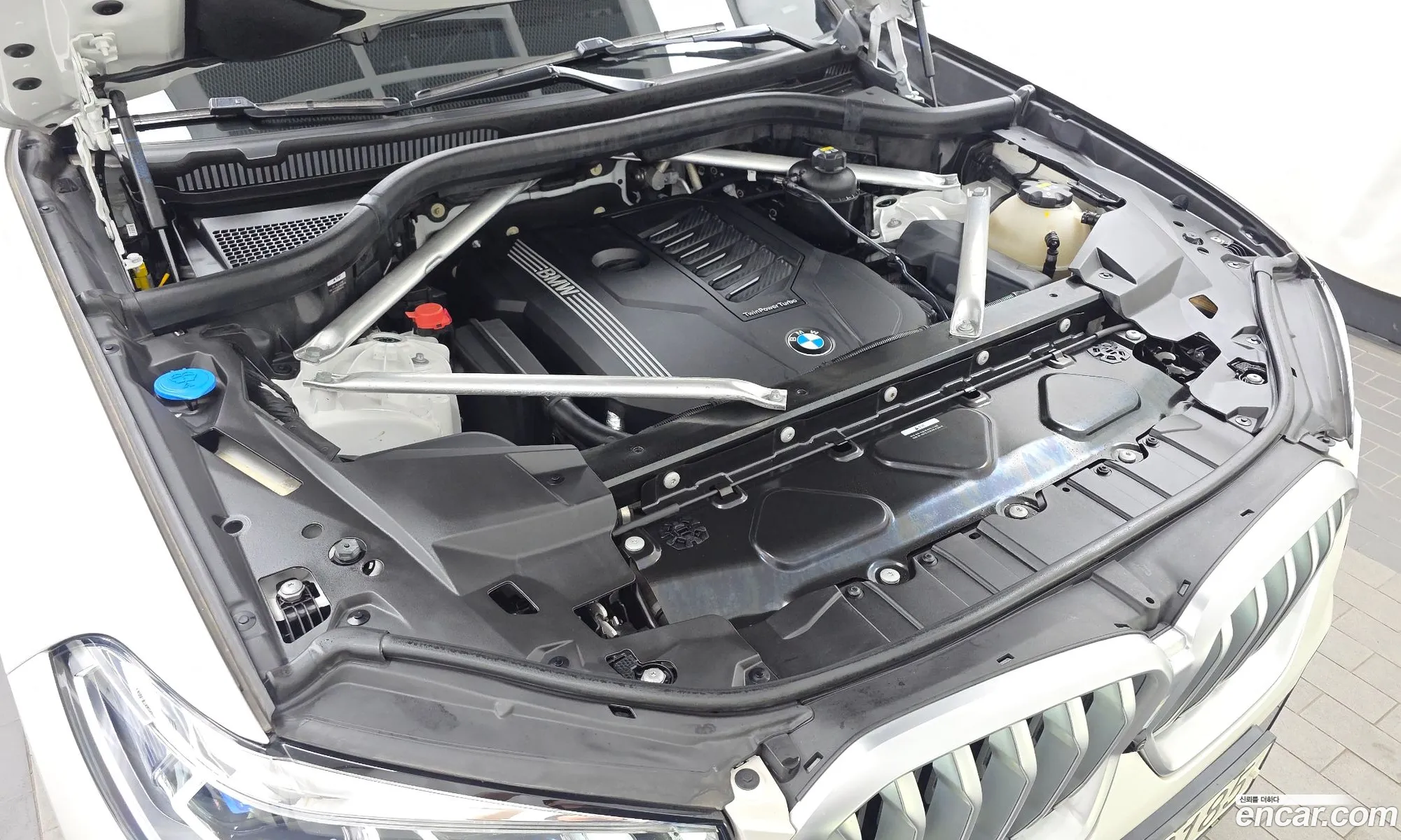 BMW X6 2022 WBACY6102N9J87099 — 6