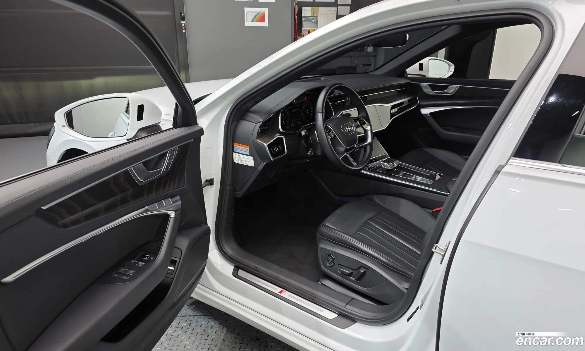 Audi A6 2022 — 34