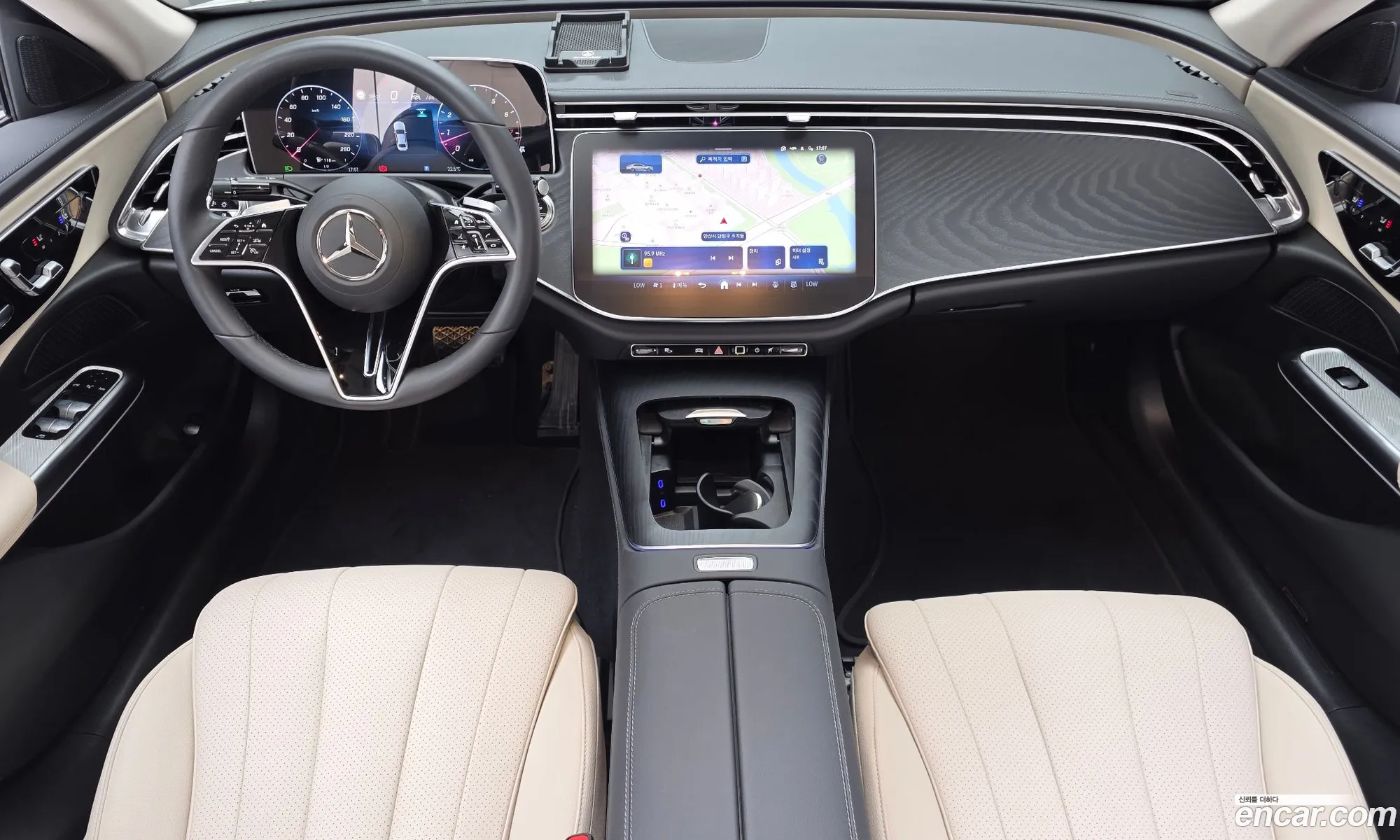 Mercedes-Benz E-Class W214 2025 — 3