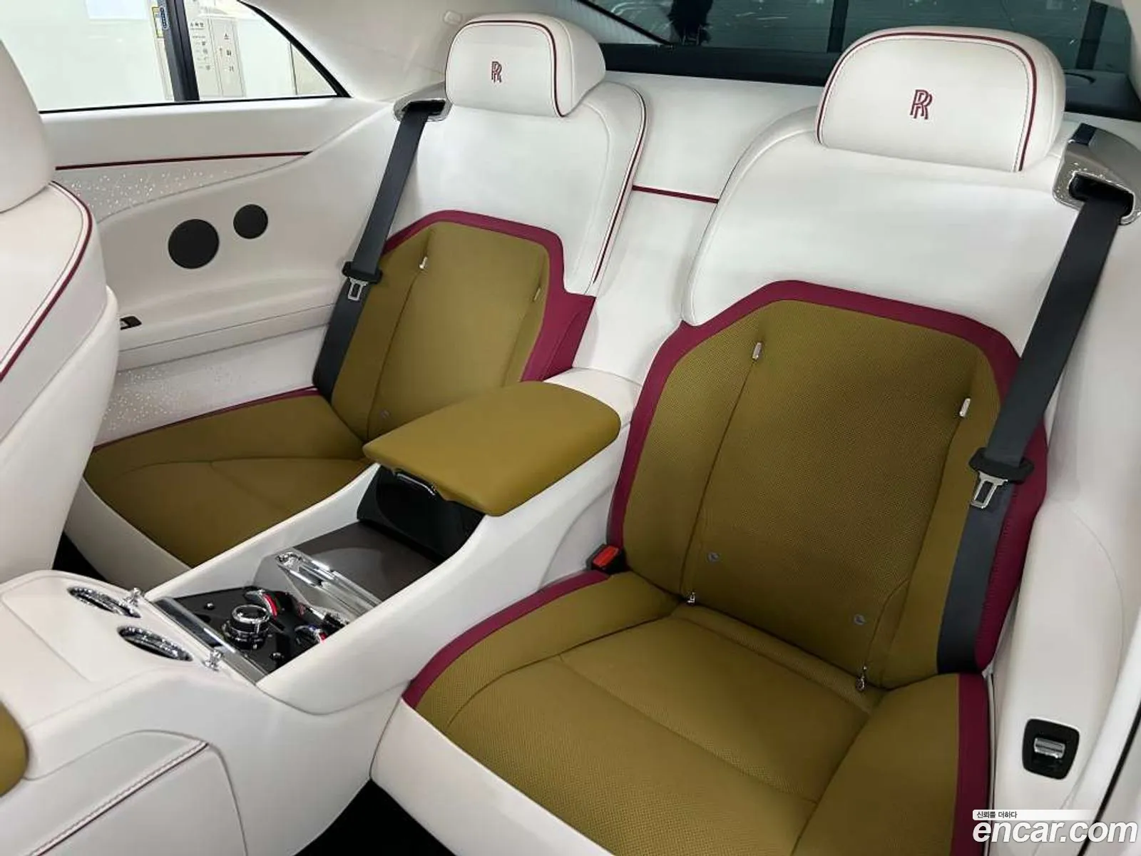 Rolls-Royce Spectre 2024 — 8