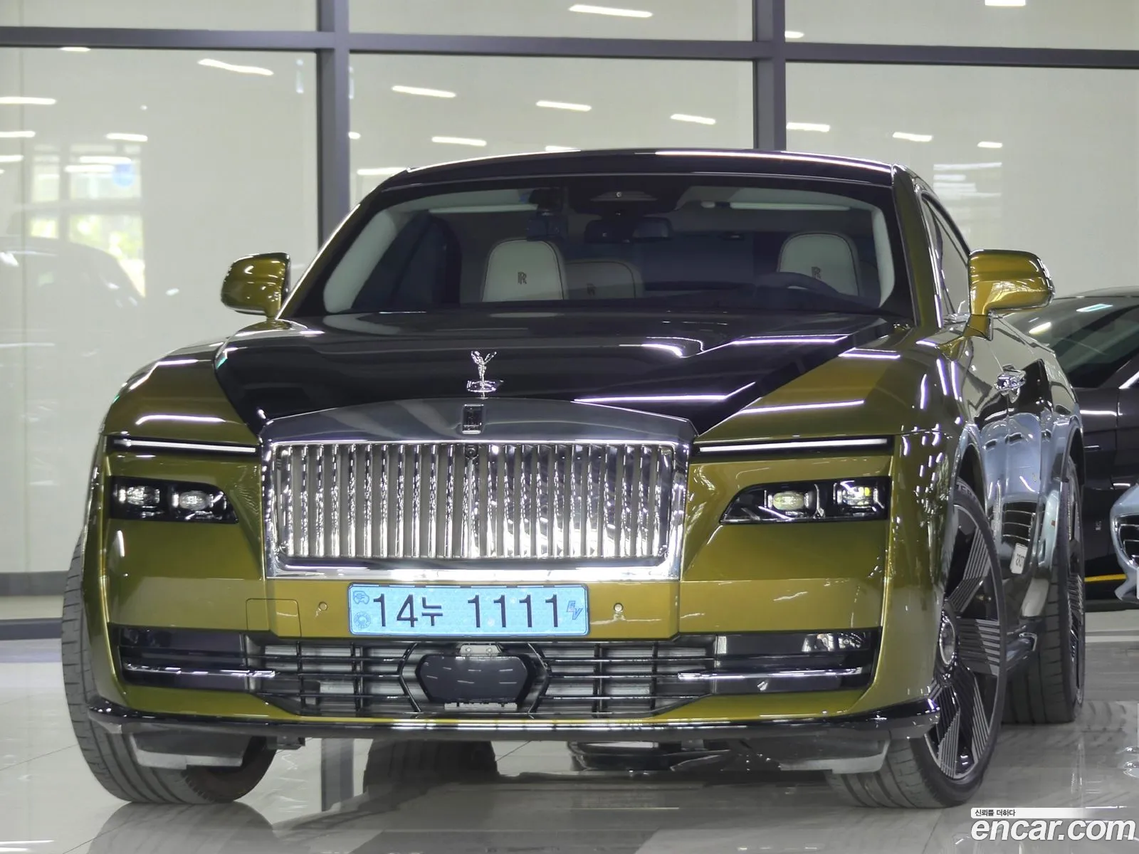Rolls-Royce Spectre 2024 — 19