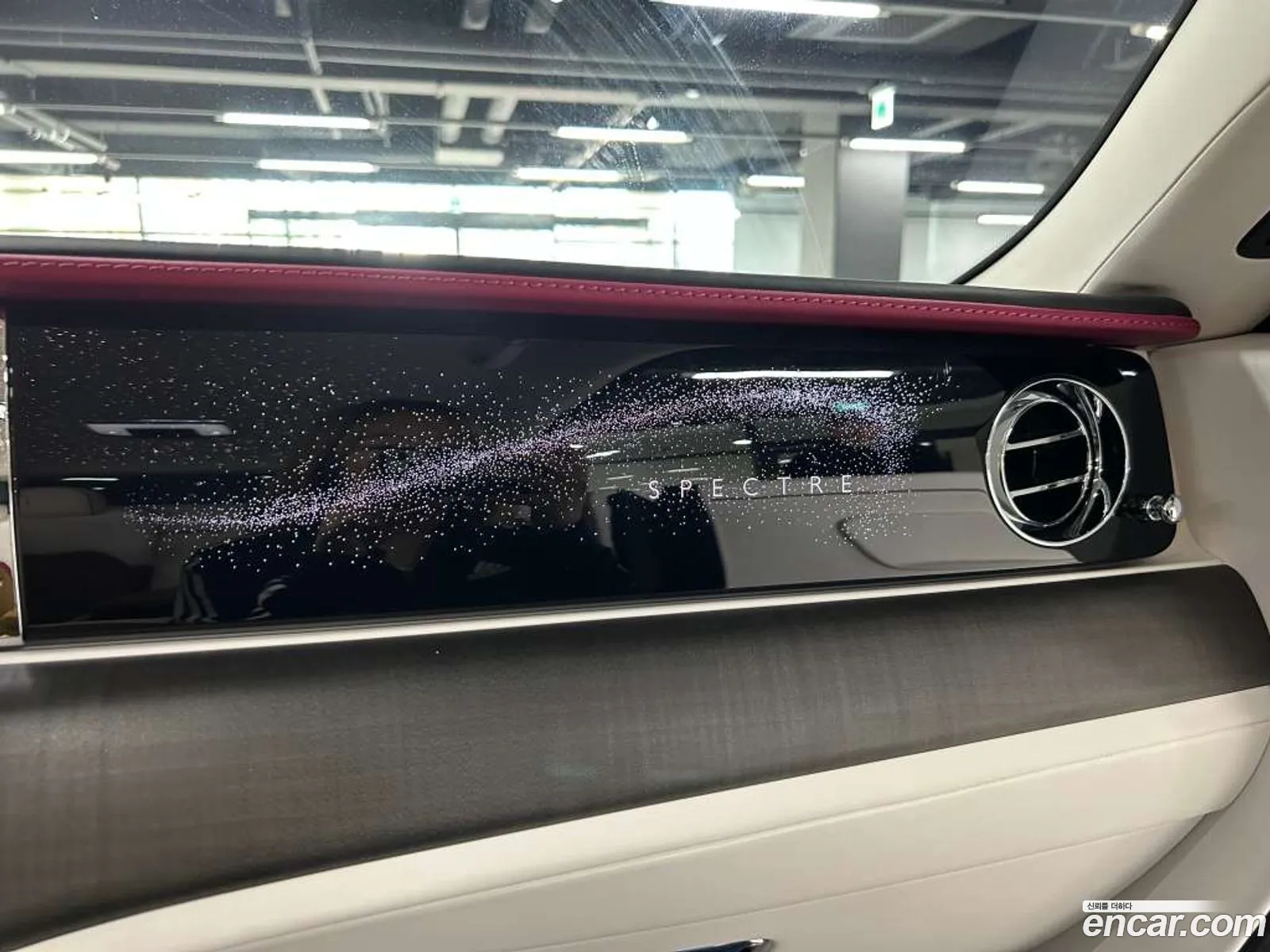 Rolls-Royce Spectre 2024 — 4