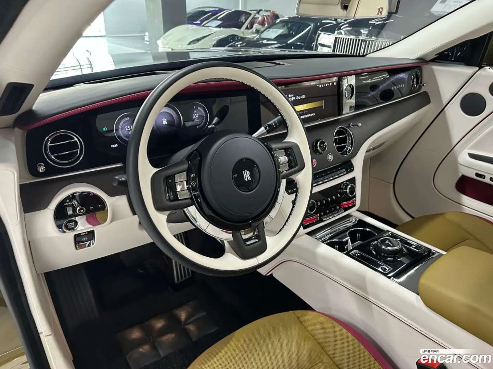 Rolls-Royce Spectre 2024 — 16