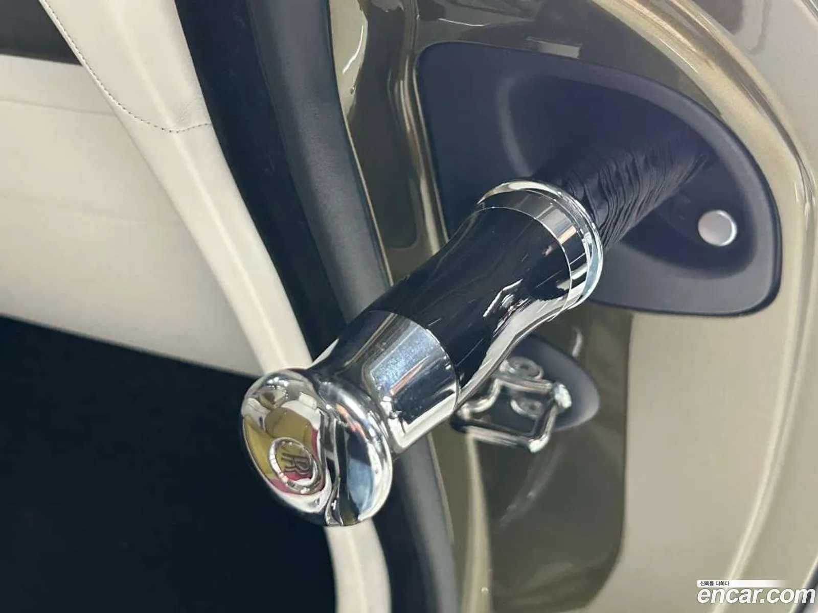Rolls-Royce Spectre 2024 — 2