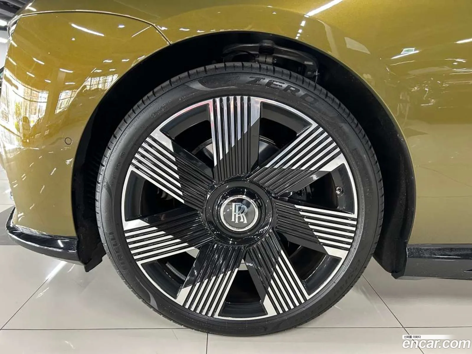 Rolls-Royce Spectre 2024 — 7