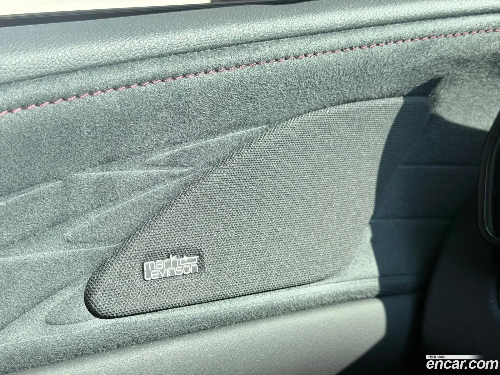 Lexus RX500h 2023 — 10