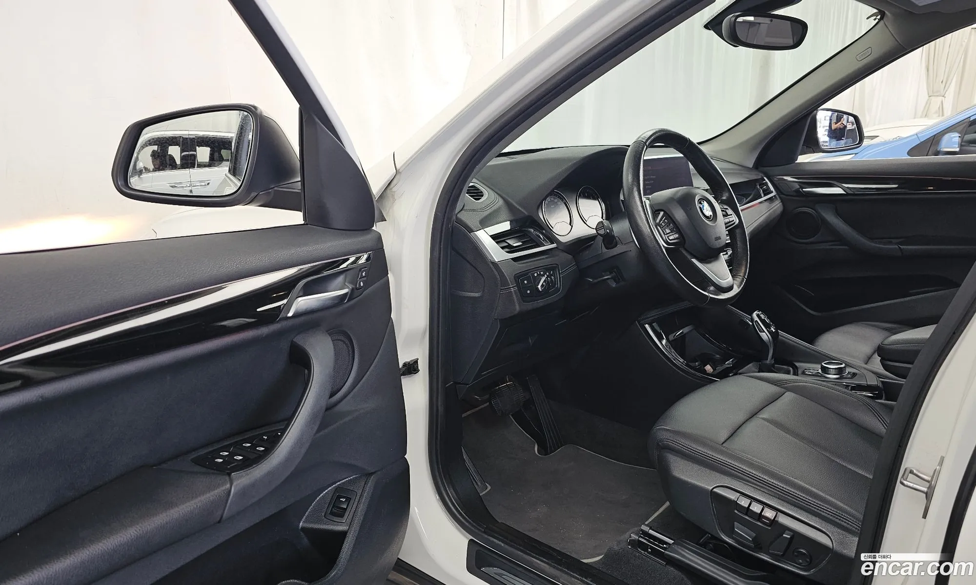 BMW X1 2022 WBA11DG0666666666 — 20