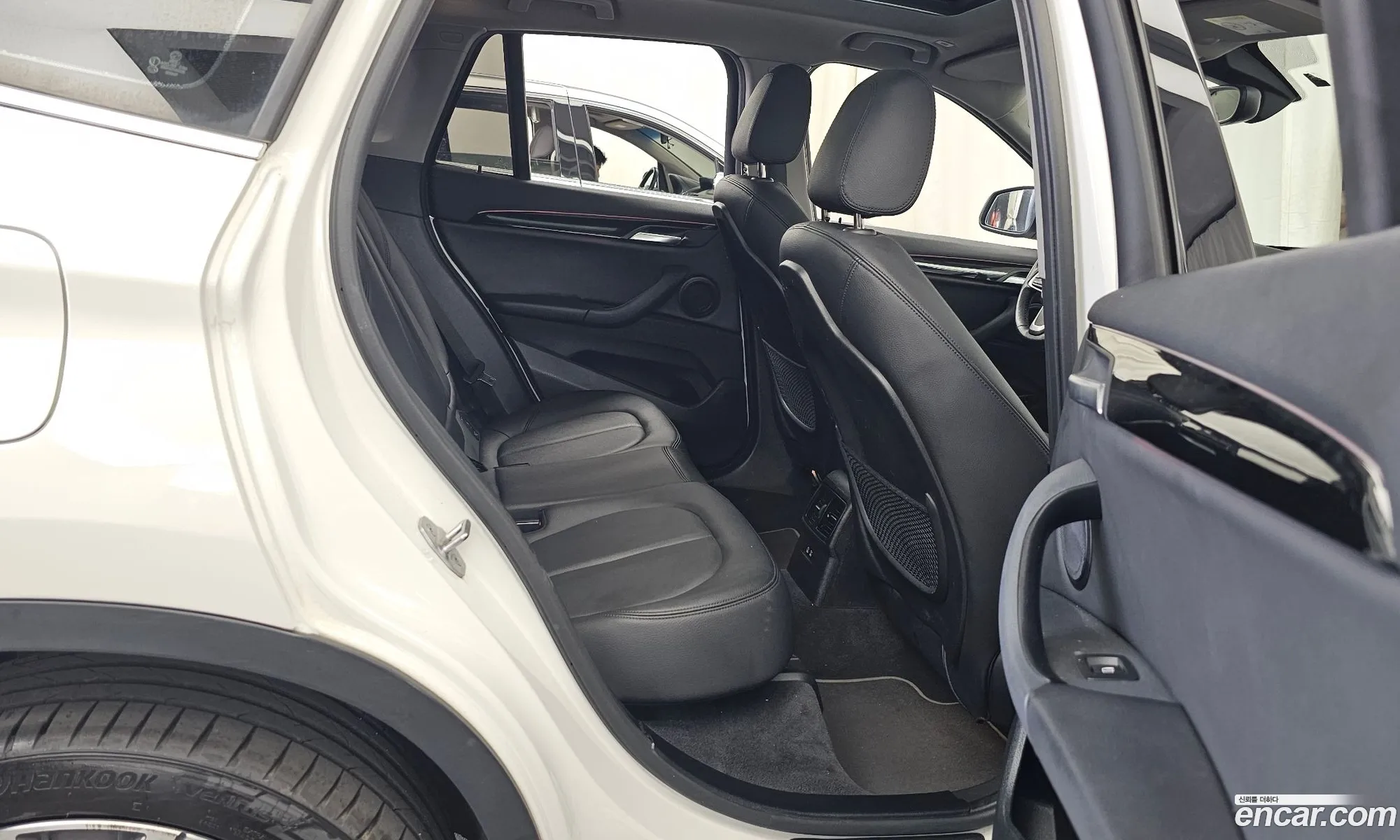 BMW X1 2022 WBA11DG0666666666 — 30