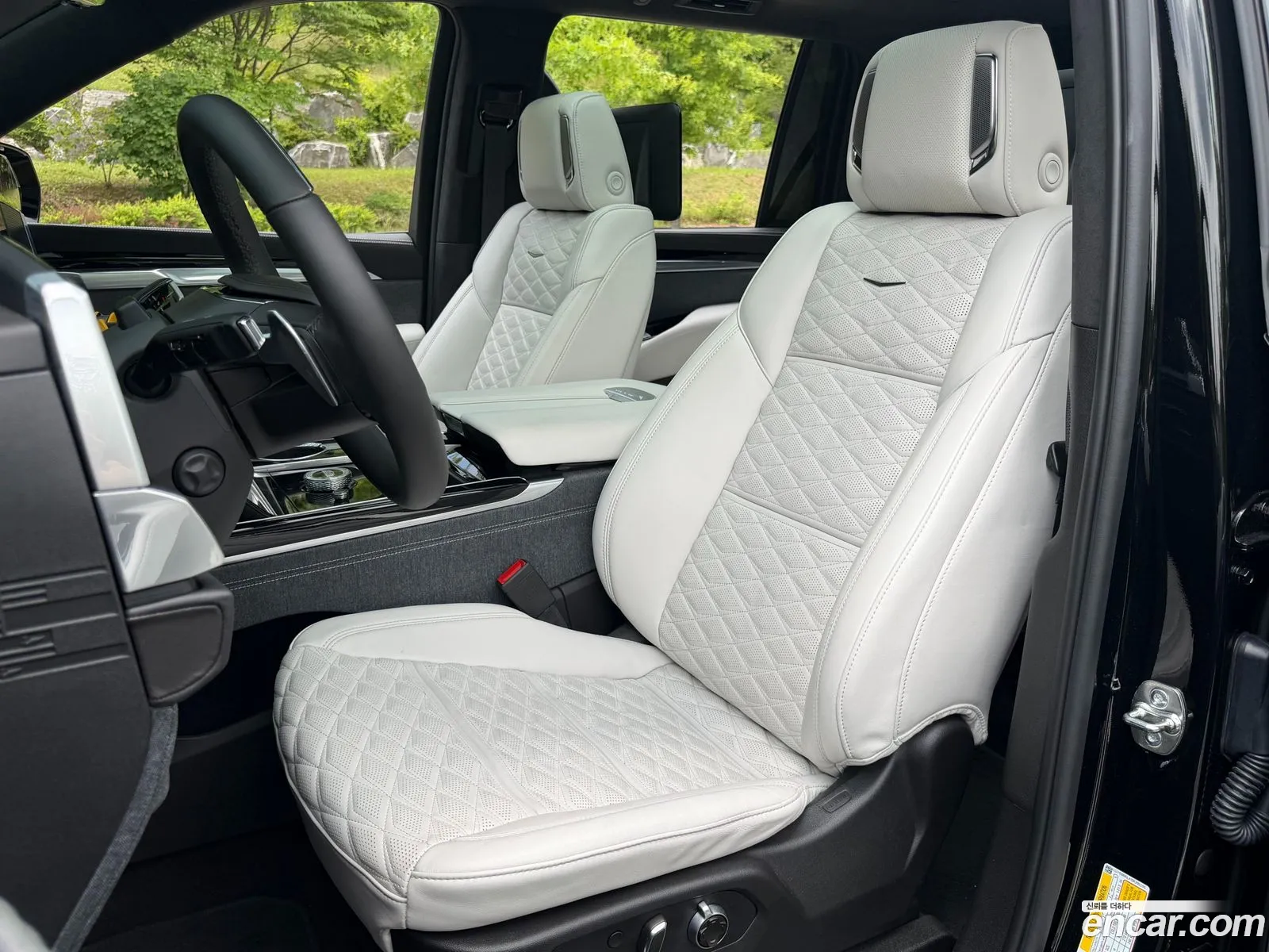 Cadillac Escalade 2025 — 7