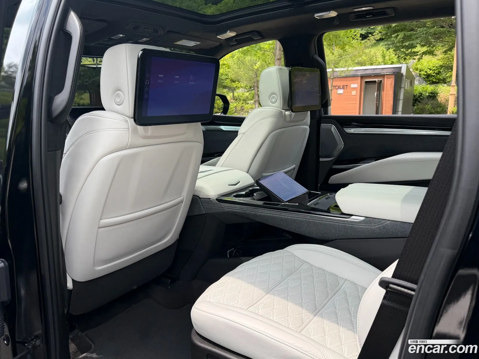 Cadillac Escalade 2025 — 2