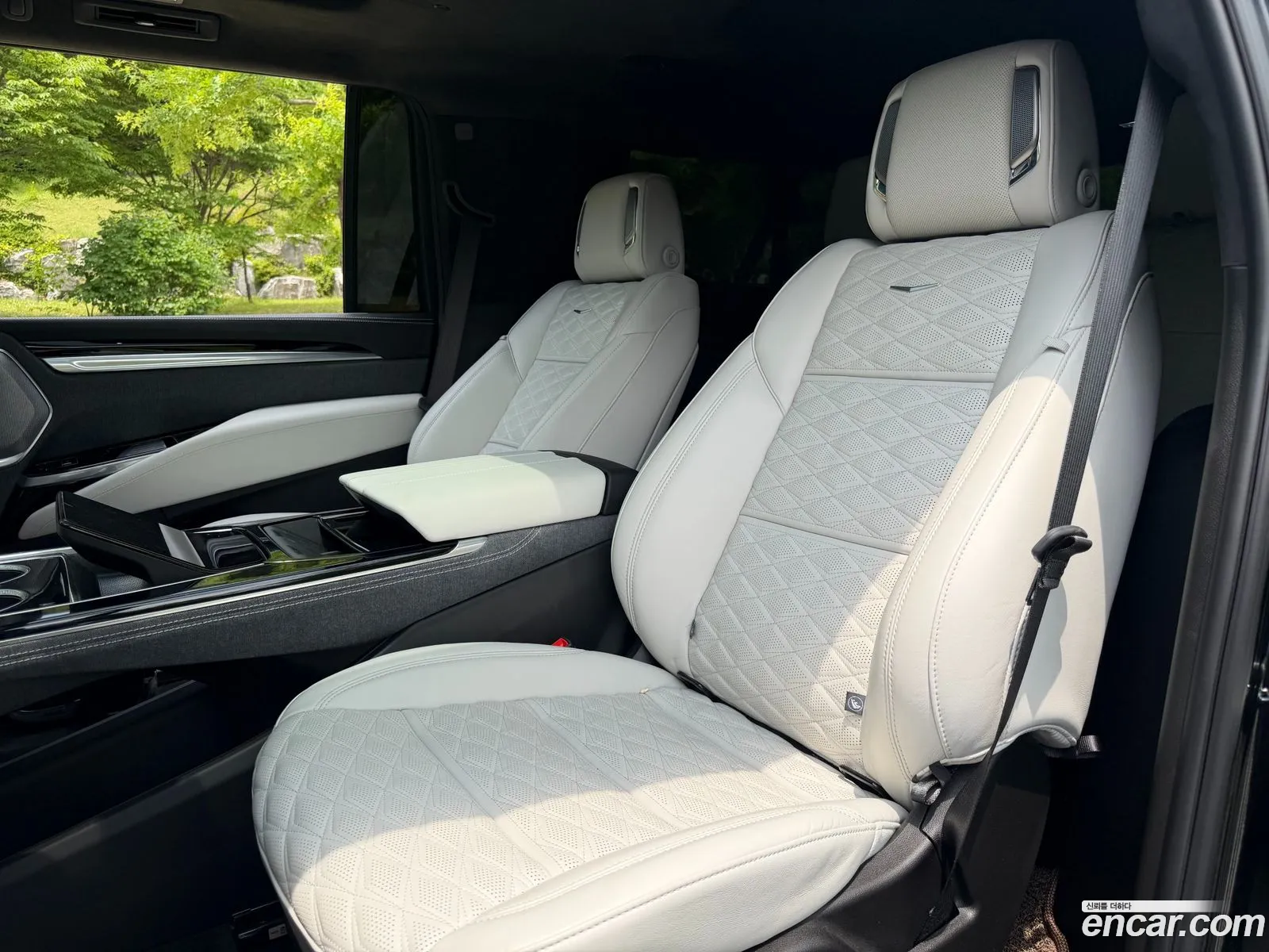 Cadillac Escalade 2025 — 5