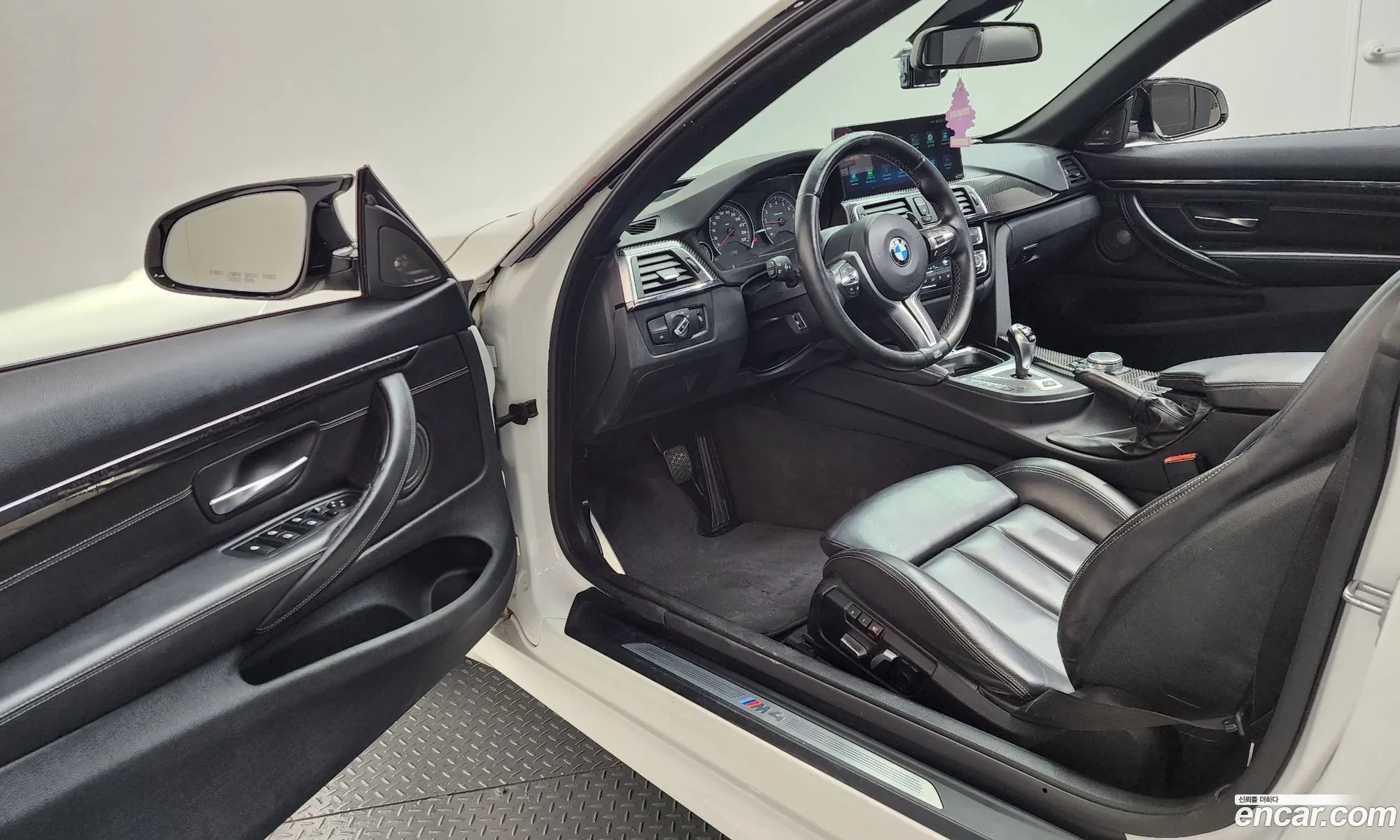 BMW M4 2016 — 19