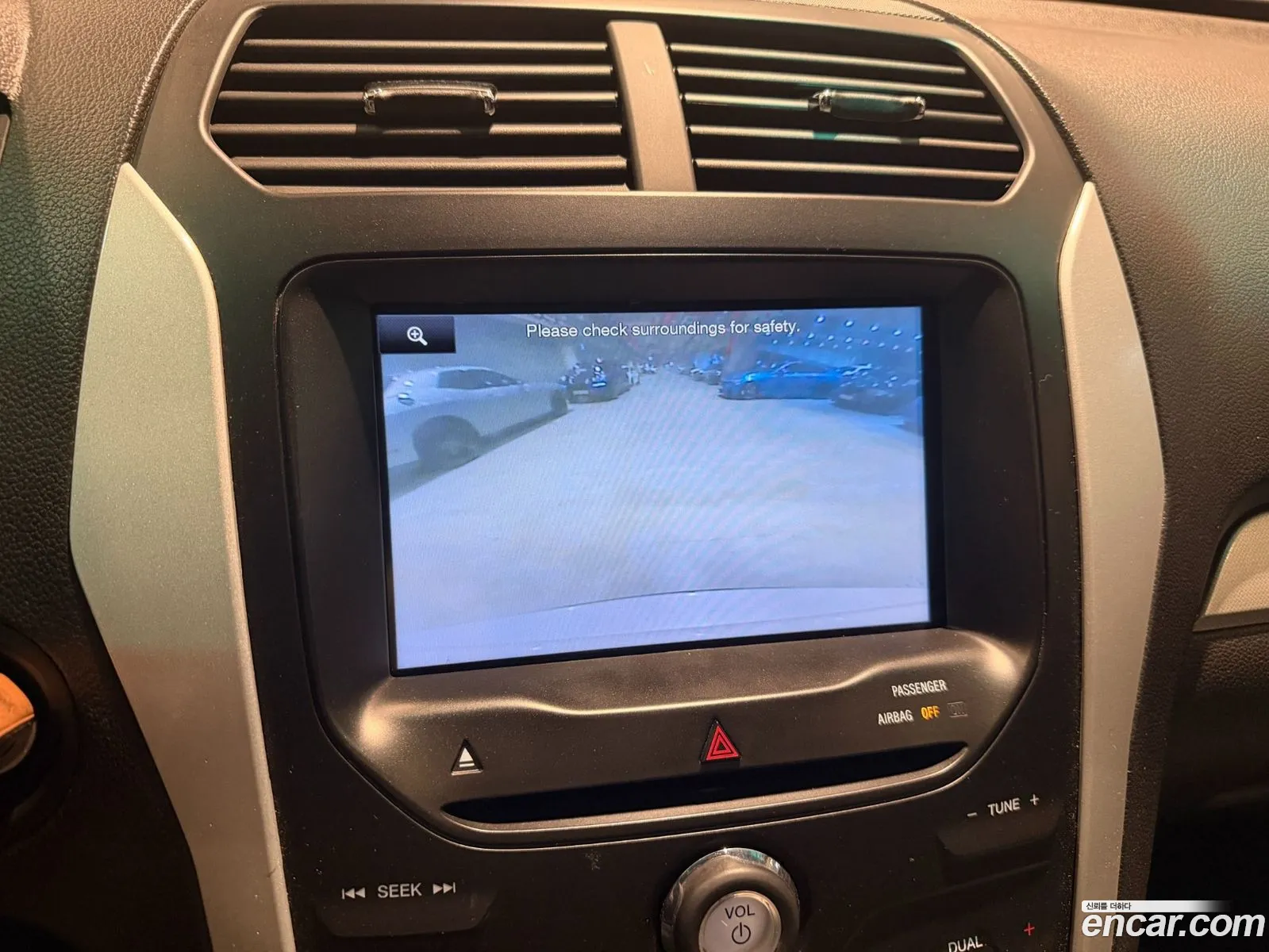 Ford Explorer 2014 — 19