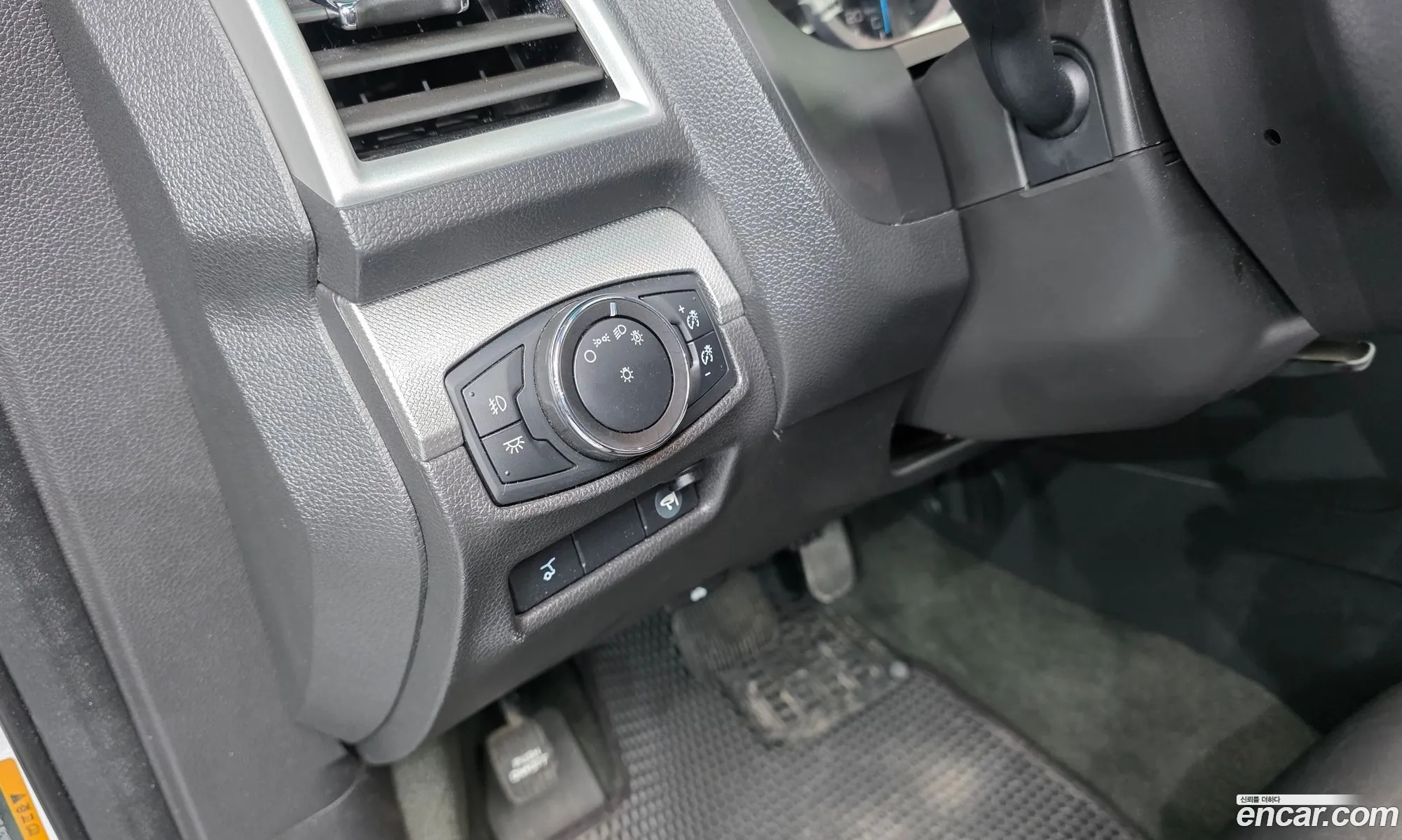 Ford Explorer 2014 — 2