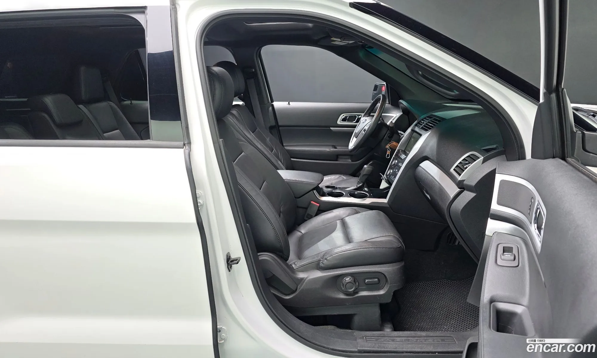 Ford Explorer 2014 — 14