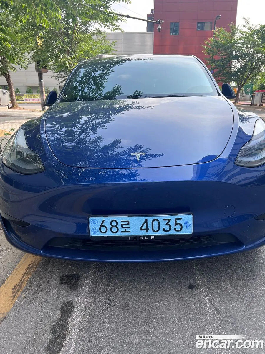 Tesla Model Y 2023 — 2