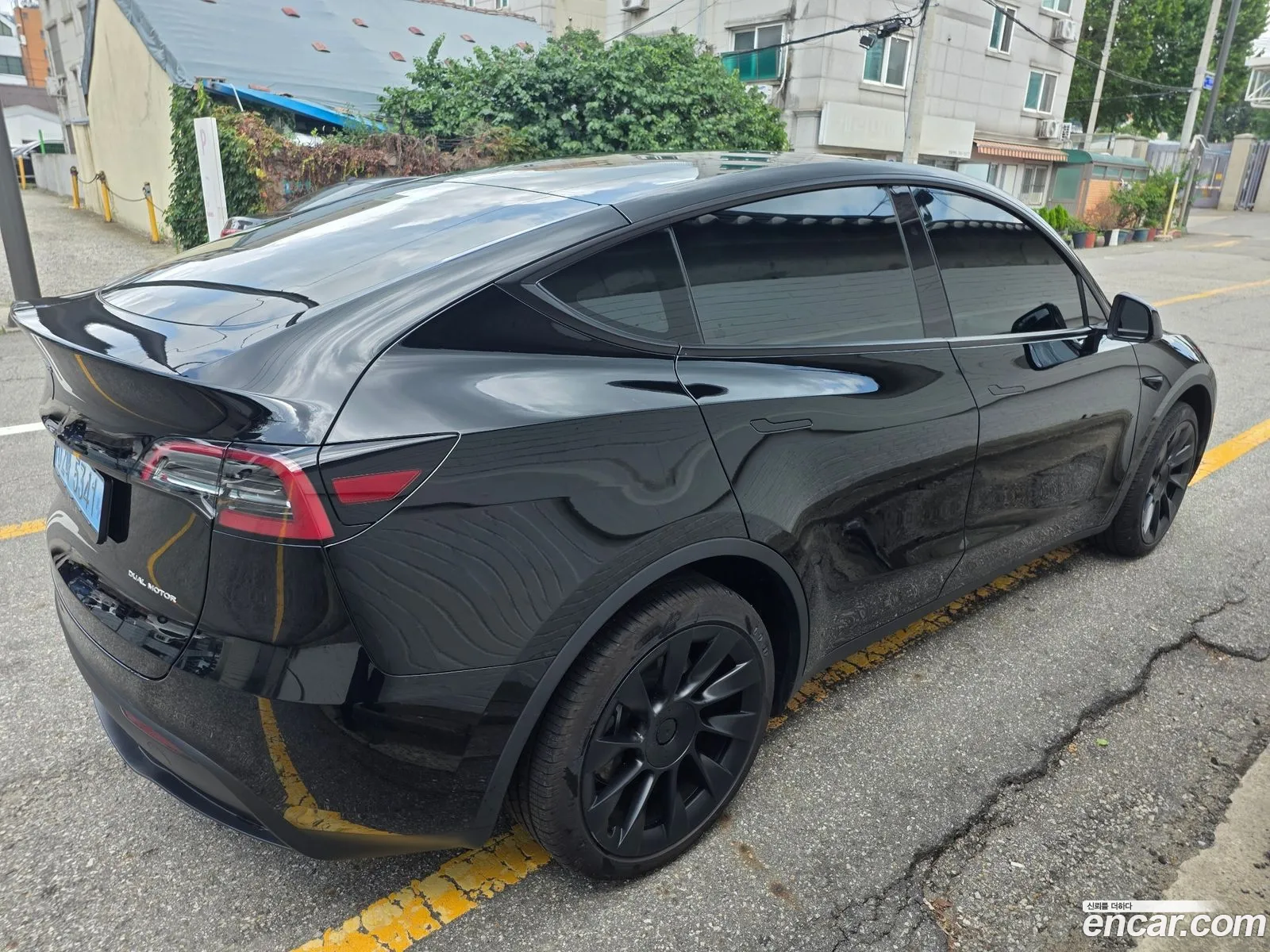 Tesla Model Y 2024 — 5