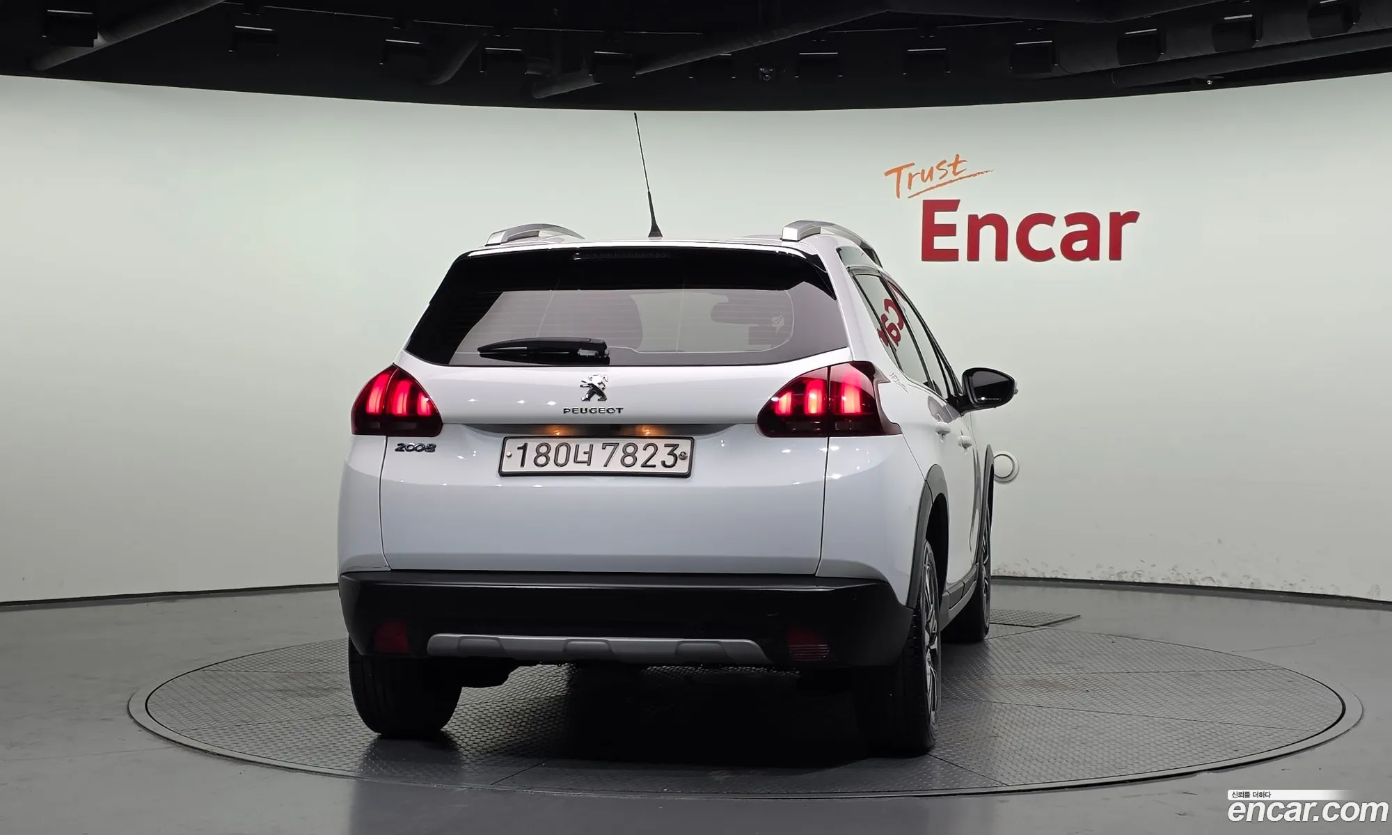 Peugeot 2008 2017 VF3CUBHYMHY002953 — 3
