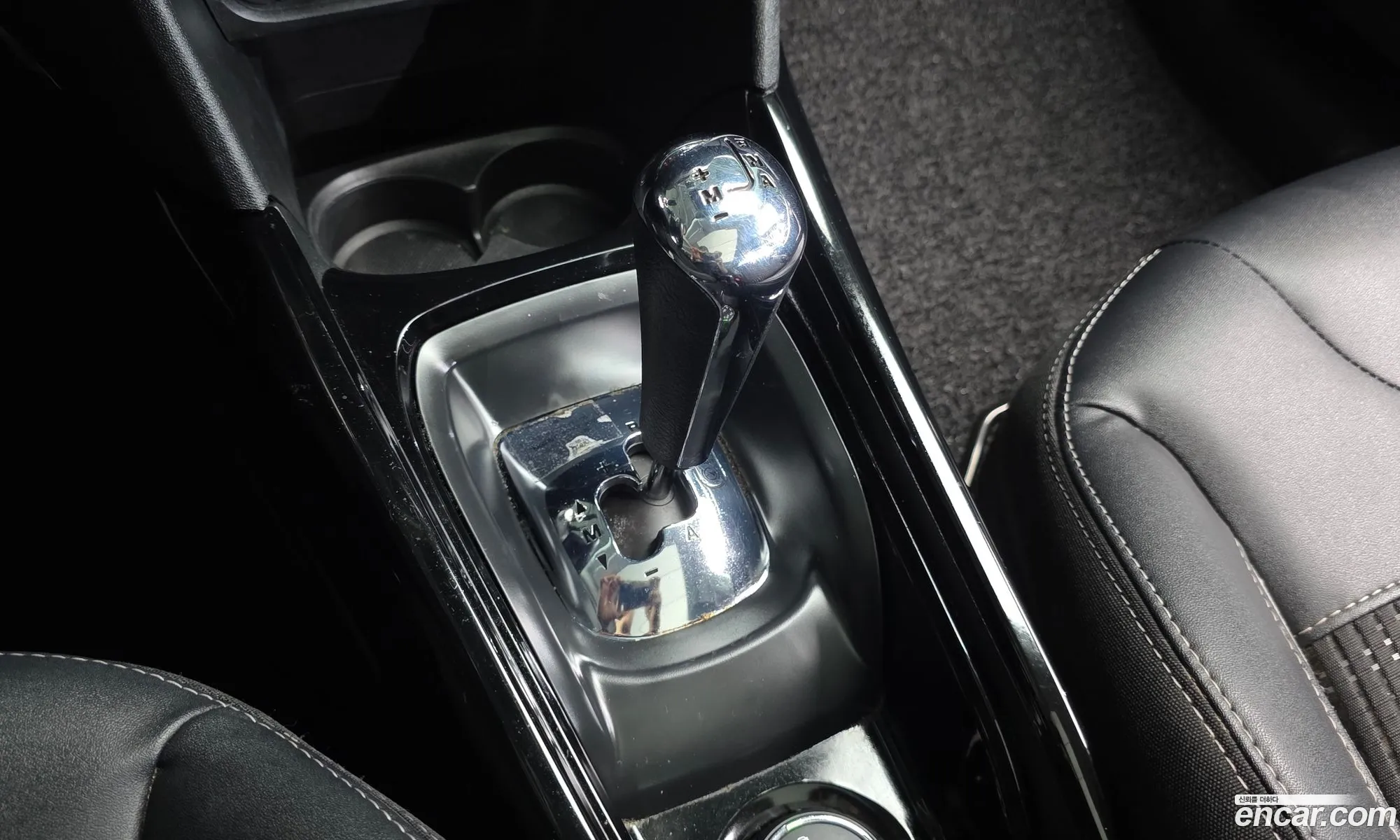 Peugeot 2008 2017 VF3CUBHYMHY002953 — 14