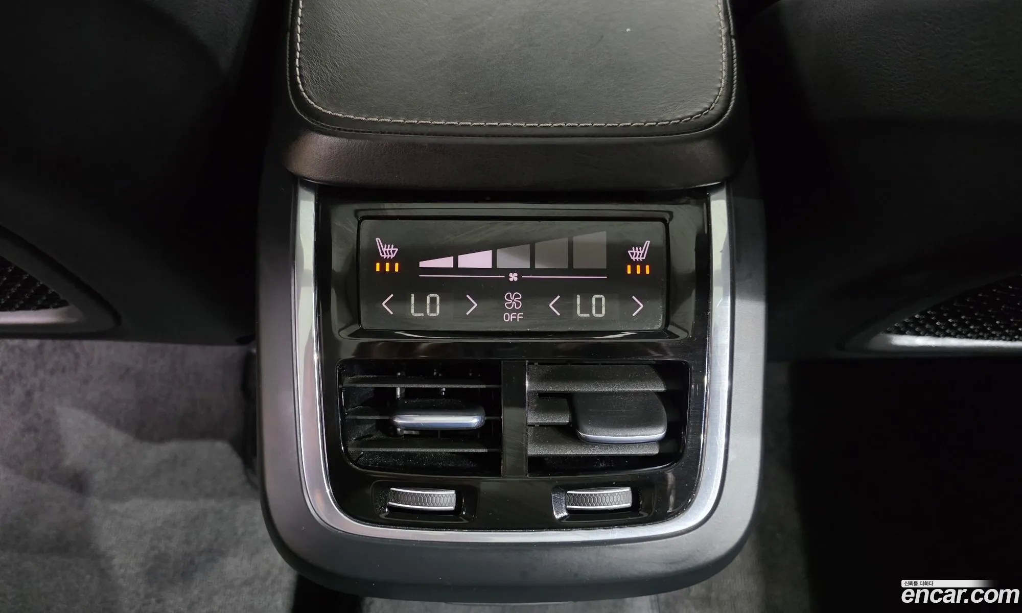 Volvo XC90 2016 YV1LFA22CH1122139 — 8
