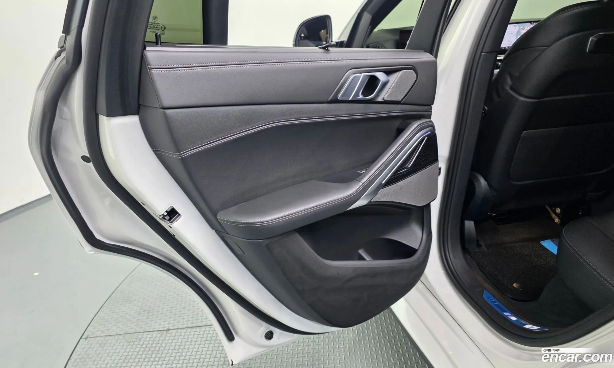 BMW X6 2023 WBA31EX03R9U53709 — 3