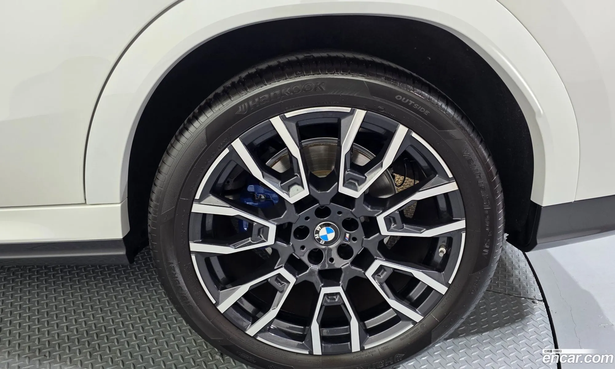 BMW X6 2023 WBA31EX03R9U53709 — 17