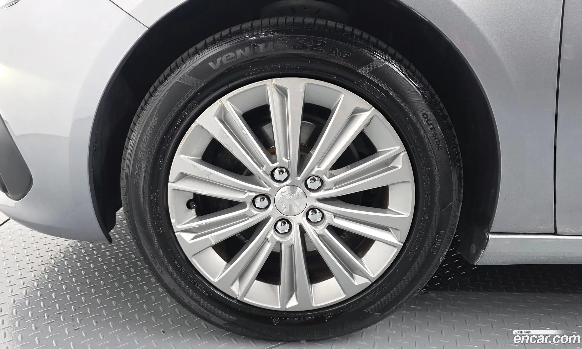 Peugeot 308 SW 2018 VF3LCBHZWJS001033 — 17