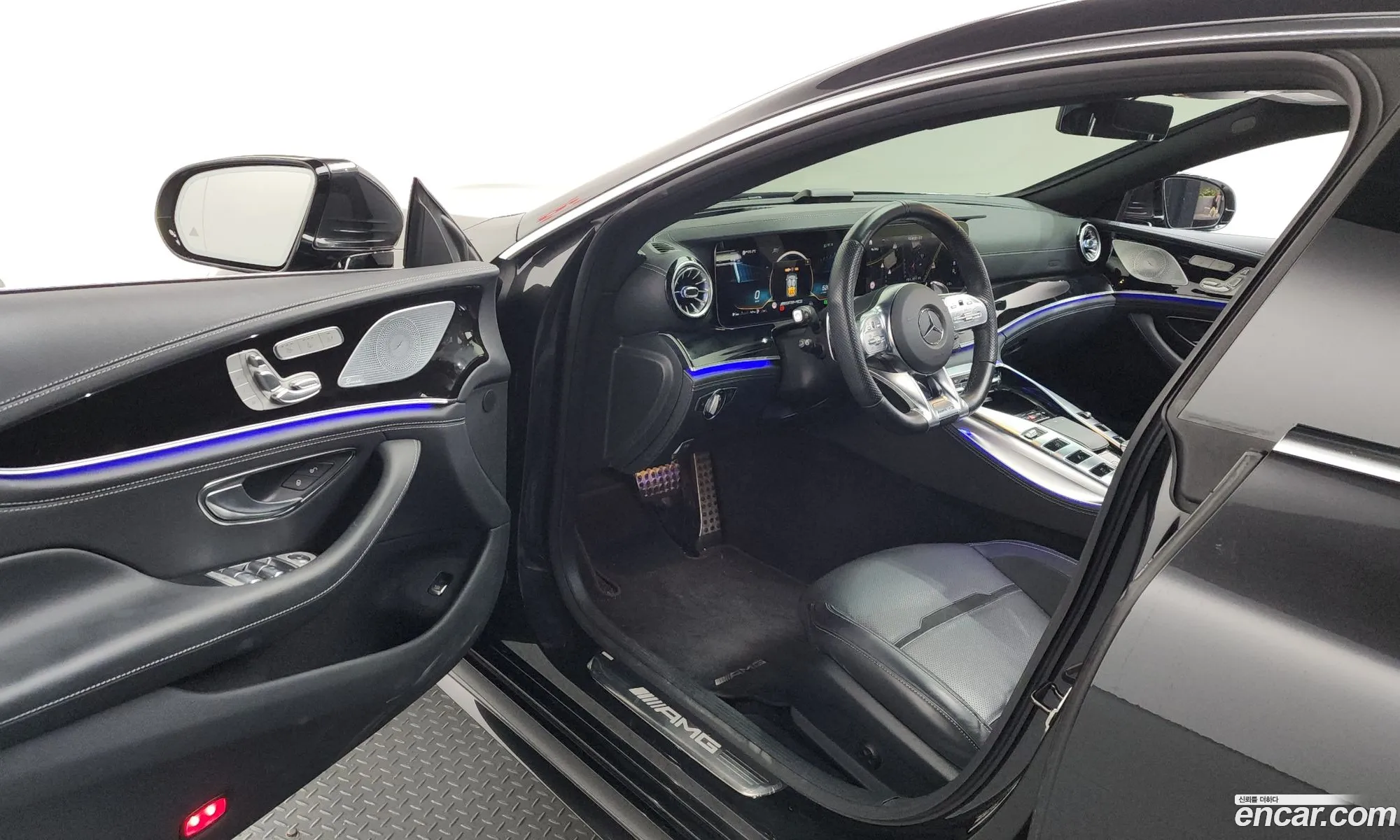 Mercedes-Benz AMG GT 2021 — 31