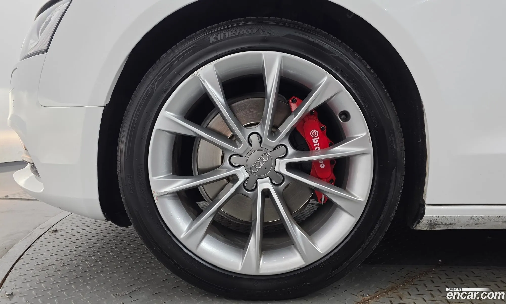 Audi A5 2012 WAUZZZ8FXDN000460 — 19